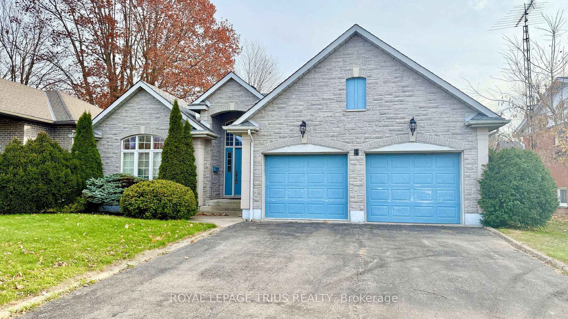 Photo 2 of 4 Orchard Crescent, Norfolk, Waterford — HOMEH