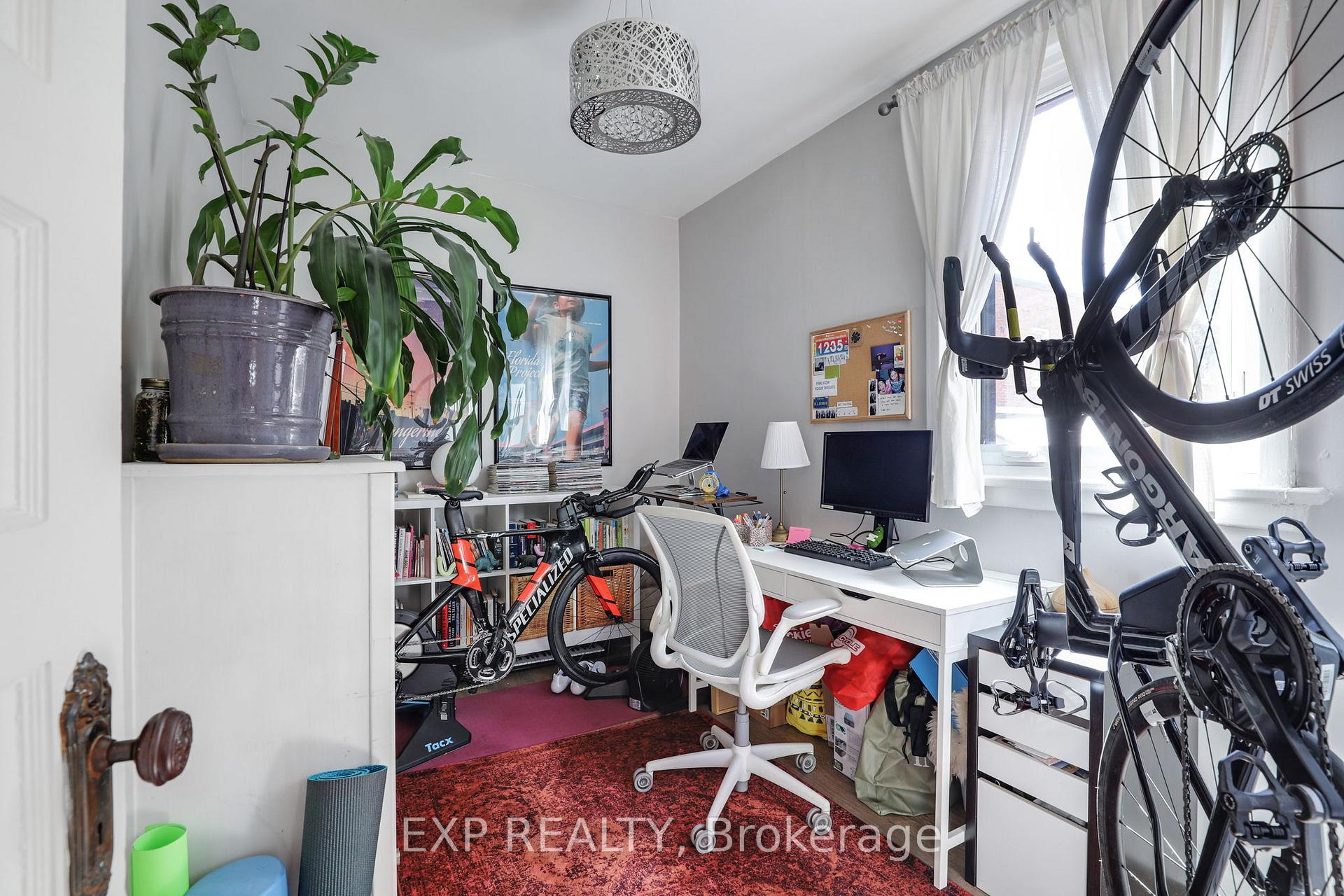 Photo 11 of 22 Delaware Avenue, Ottawa, Ottawa Centre/Golden Triangle — HOMEH