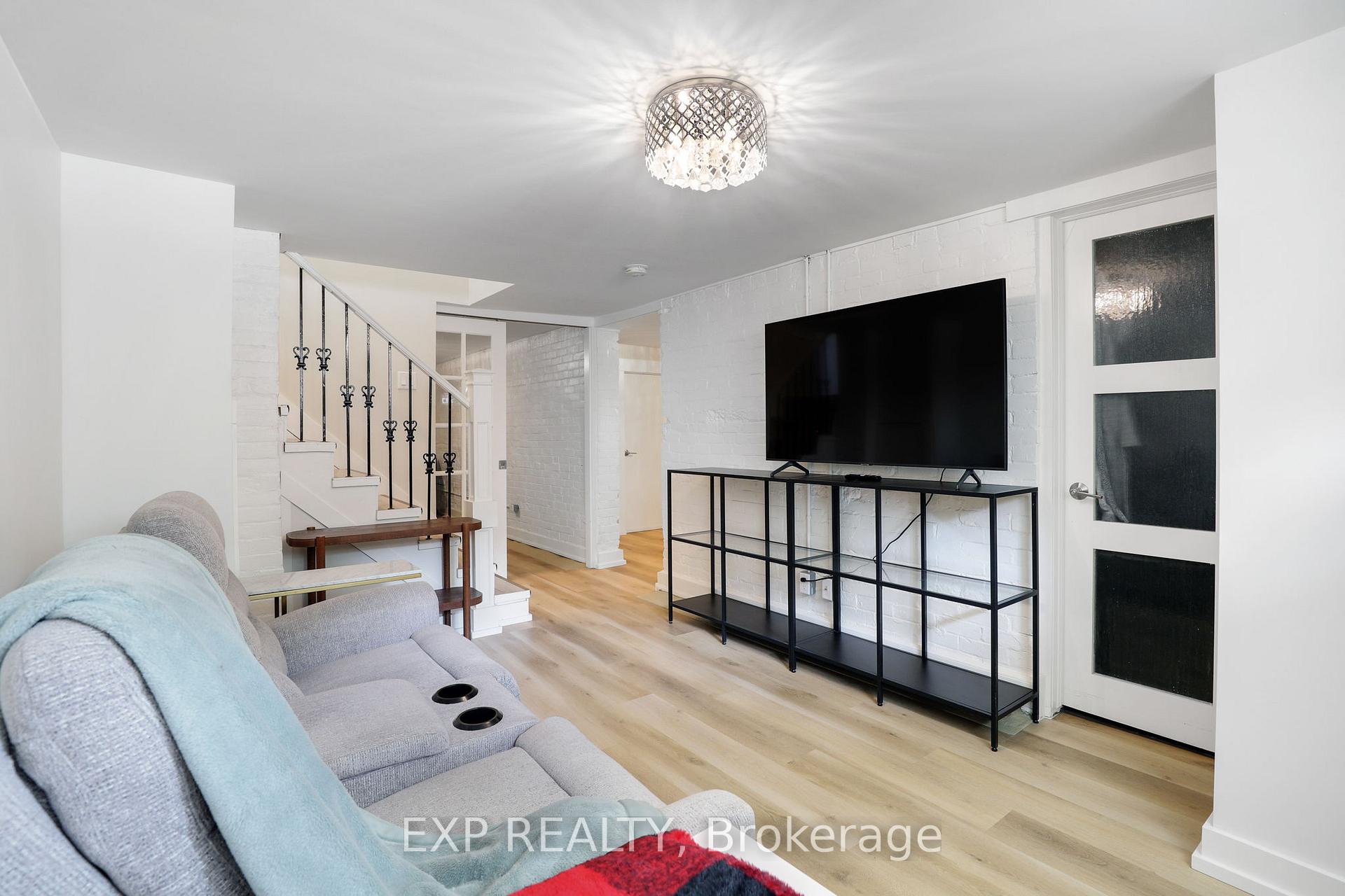 Photo 32 of 22 Delaware Avenue, Ottawa, Ottawa Centre/Golden Triangle — HOMEH