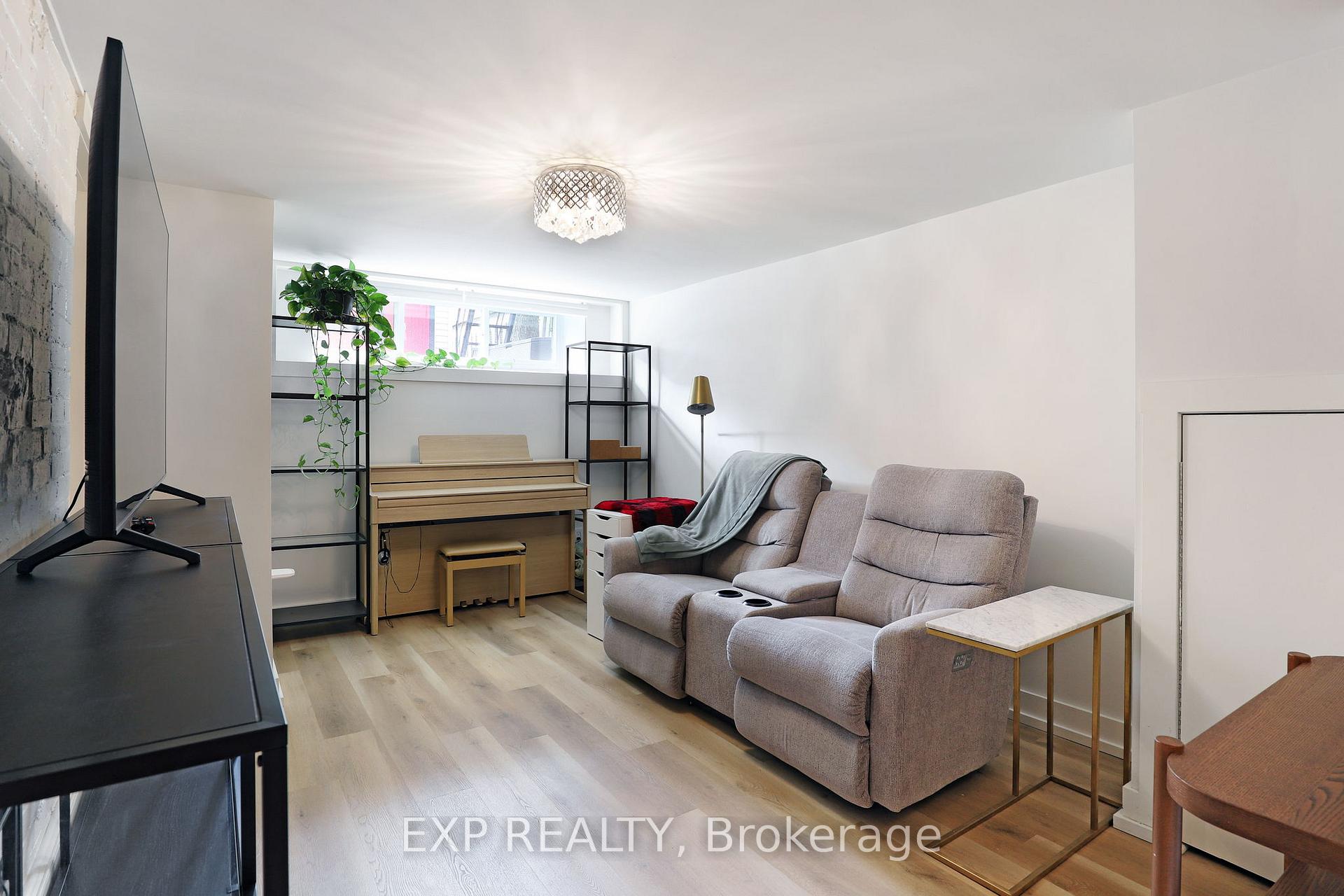 Photo 33 of 22 Delaware Avenue, Ottawa, Ottawa Centre/Golden Triangle — HOMEH