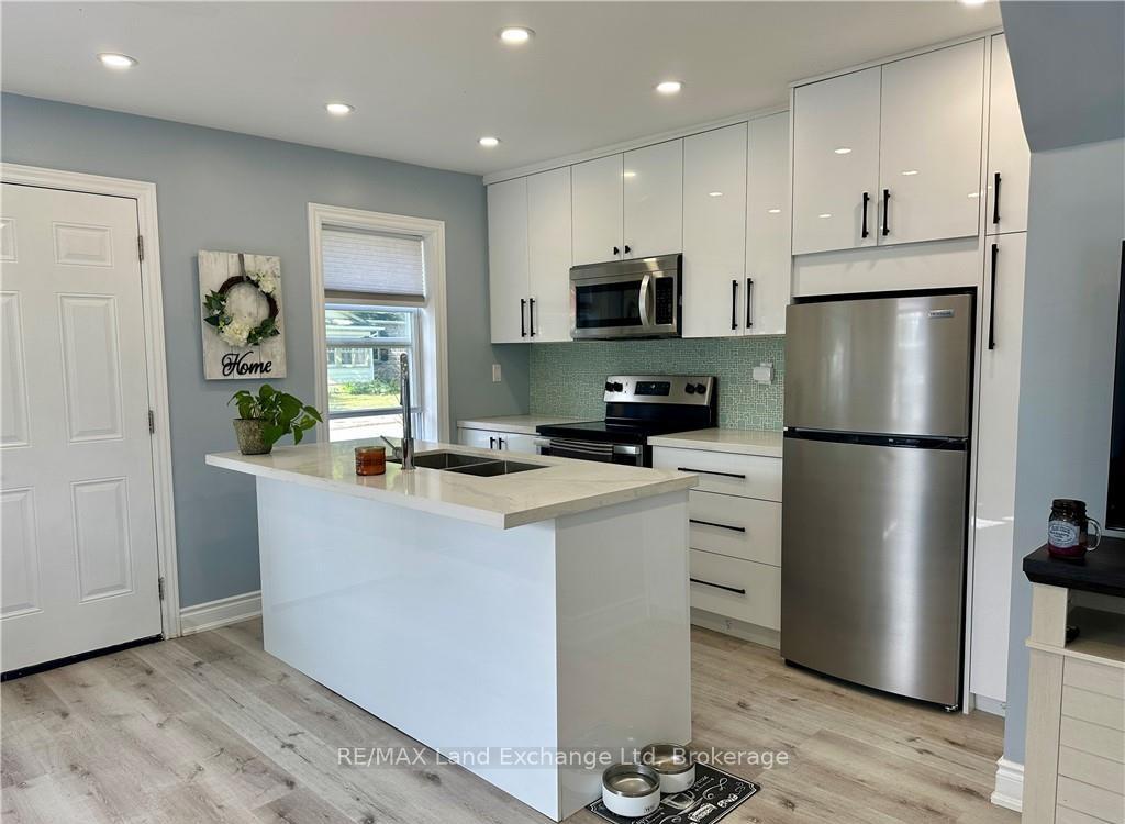 Photo 7 of 163 Scott Street, North Huron, Wingham — HOMEH