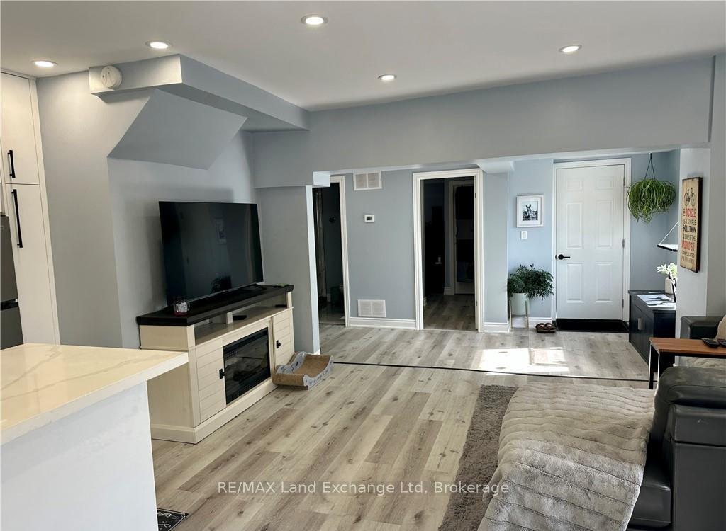 Photo 10 of 163 Scott Street, North Huron, Wingham — HOMEH