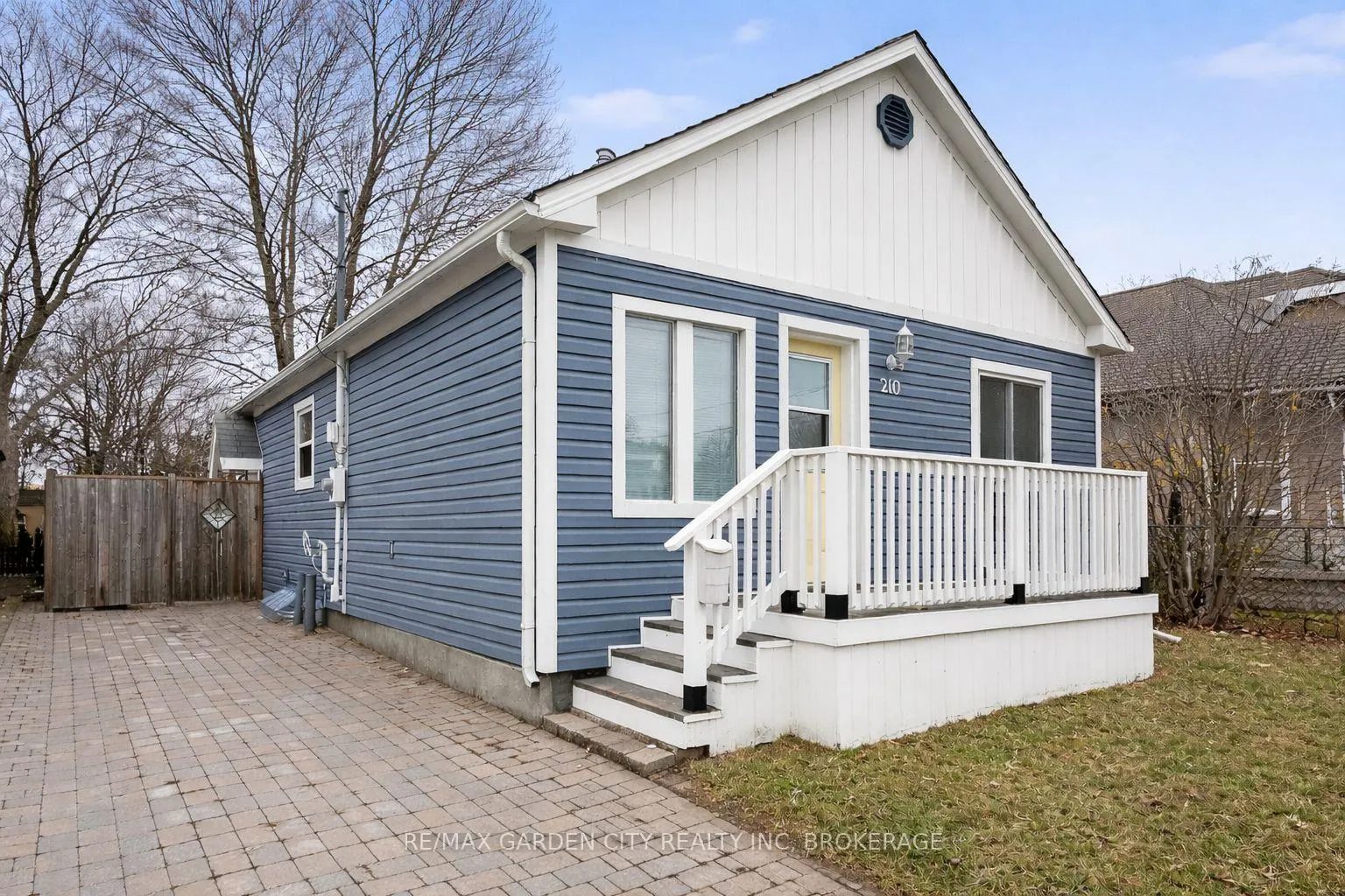 Photo 1 of 210 Wright Street, Welland, Lincoln/Crowland — HOMEH