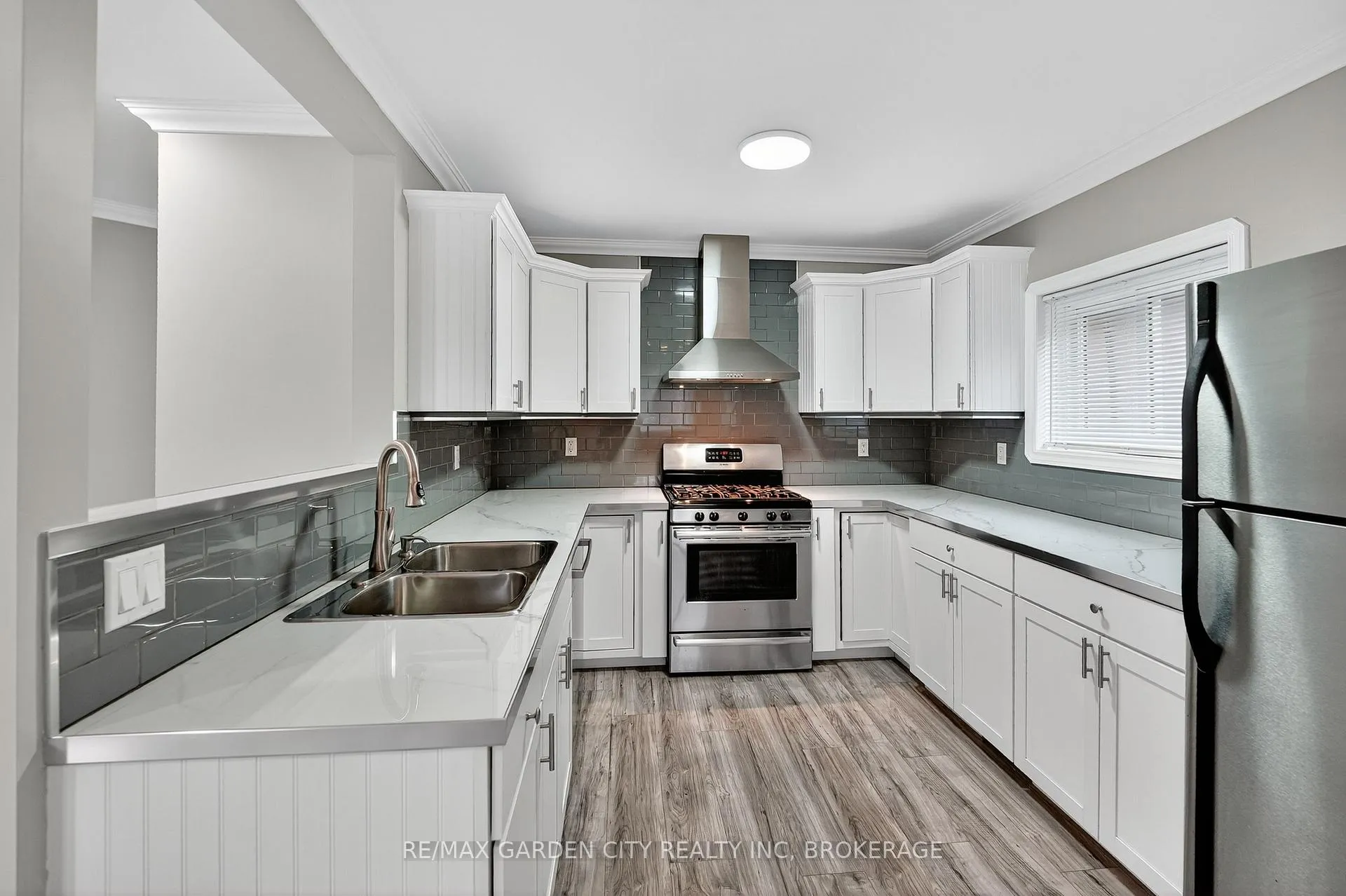 Photo 6 of 210 Wright Street, Welland, Lincoln/Crowland — HOMEH