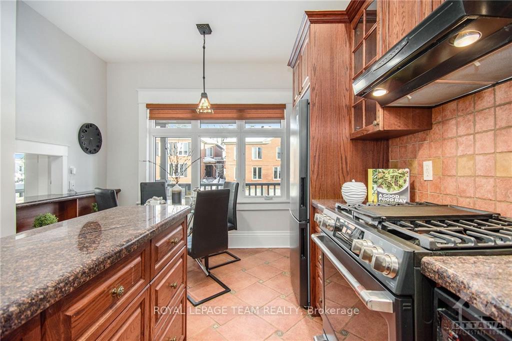 Photo 13 of 31 Noel Street, Ottawa, Lindenlea — HOMEH