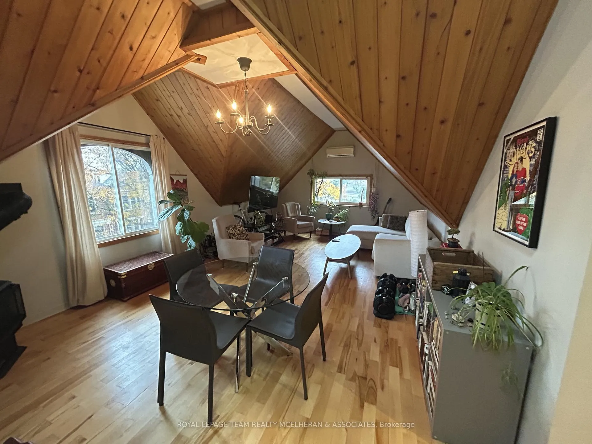 Photo 2 of Unit 2, 92 Queen Elizabeth Drive, Ottawa, Ottawa Centre/Golden Triangle — HOMEH