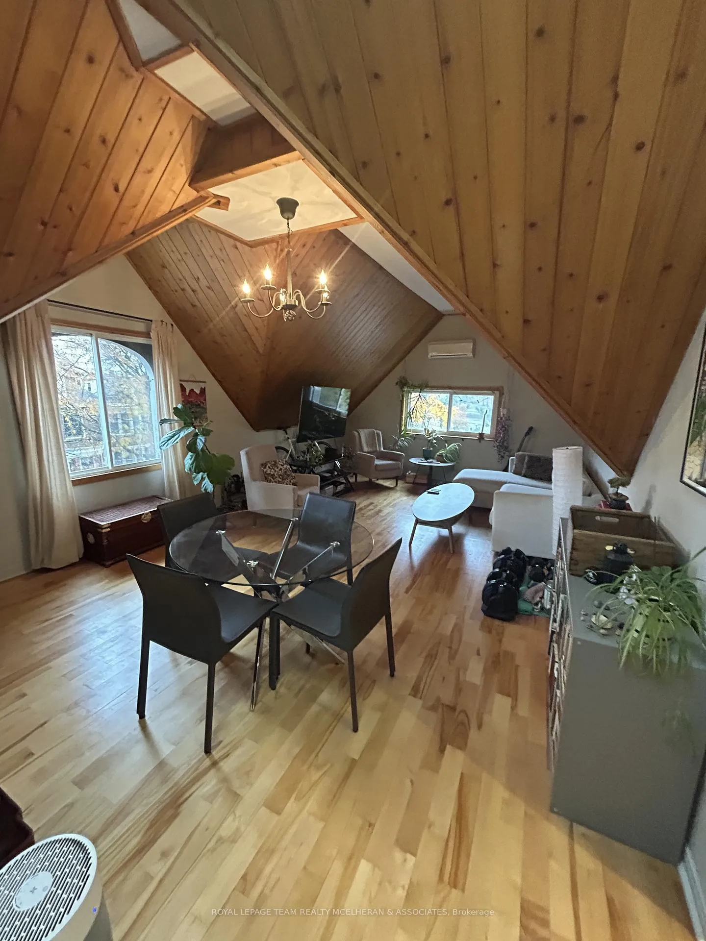 Photo 3 of Unit 2, 92 Queen Elizabeth Drive, Ottawa, Ottawa Centre/Golden Triangle — HOMEH