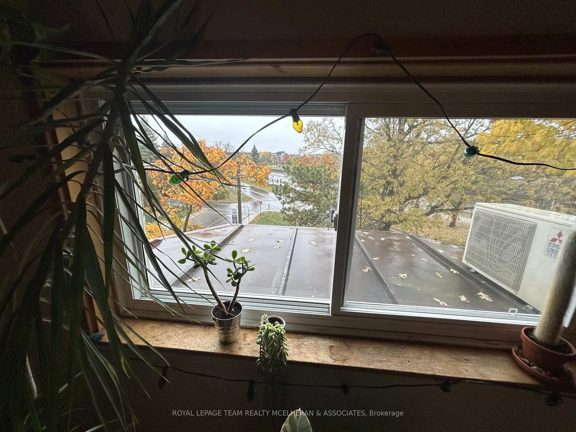 Photo 4 of Unit 2, 92 Queen Elizabeth Drive, Ottawa, Ottawa Centre/Golden Triangle — HOMEH