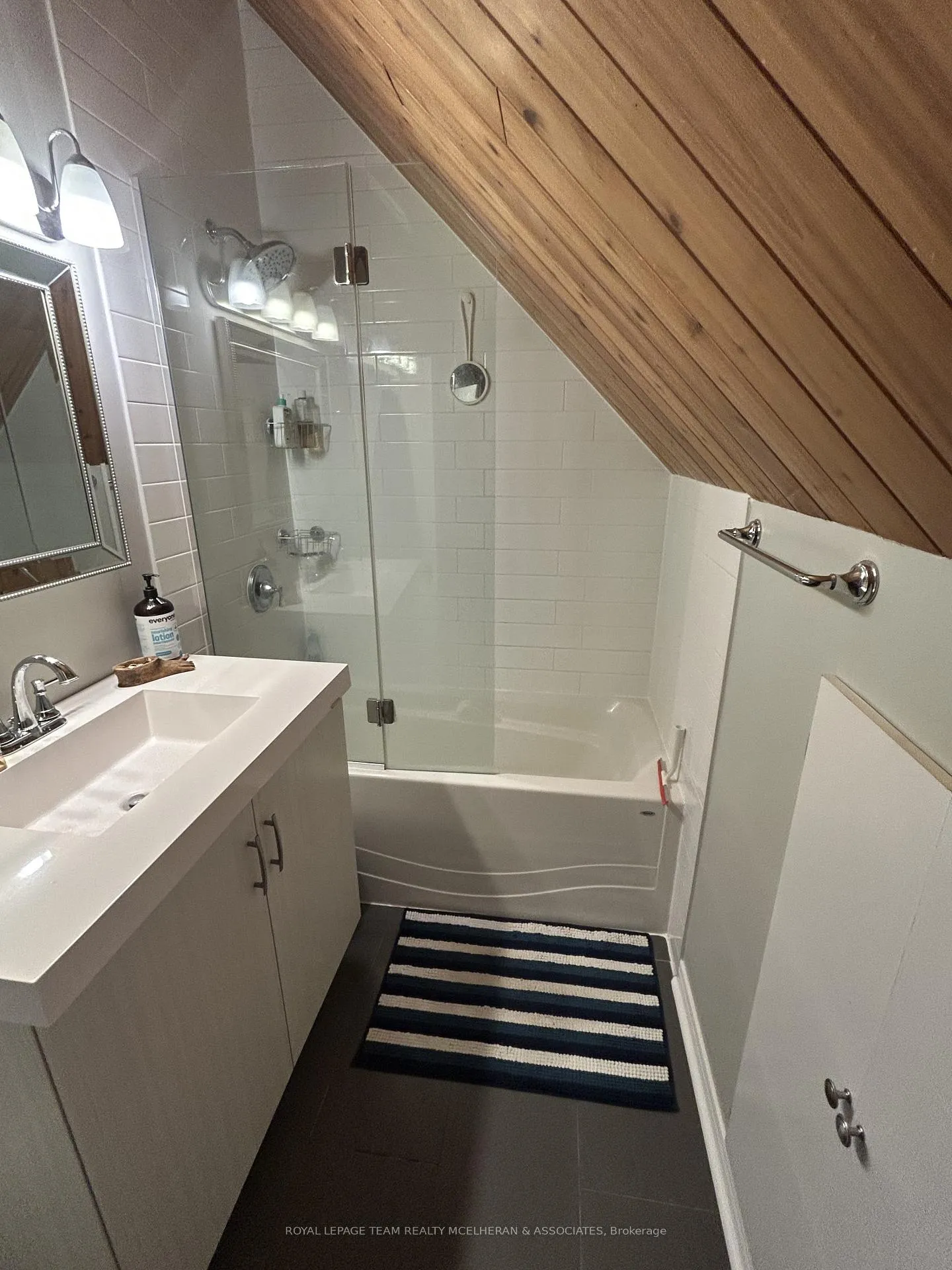 Photo 13 of Unit 2, 92 Queen Elizabeth Drive, Ottawa, Ottawa Centre/Golden Triangle — HOMEH