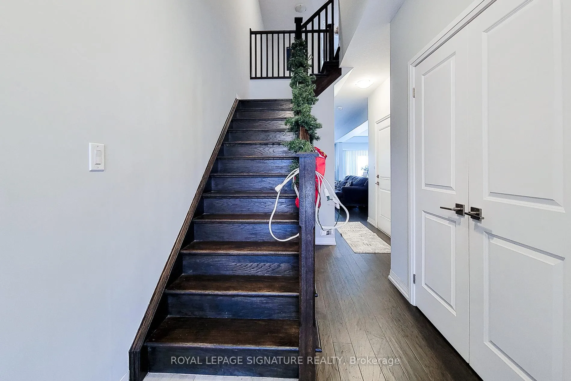 Photo 6 of 4885 Pettit Avenue, Niagara Falls, Morrison — HOMEH