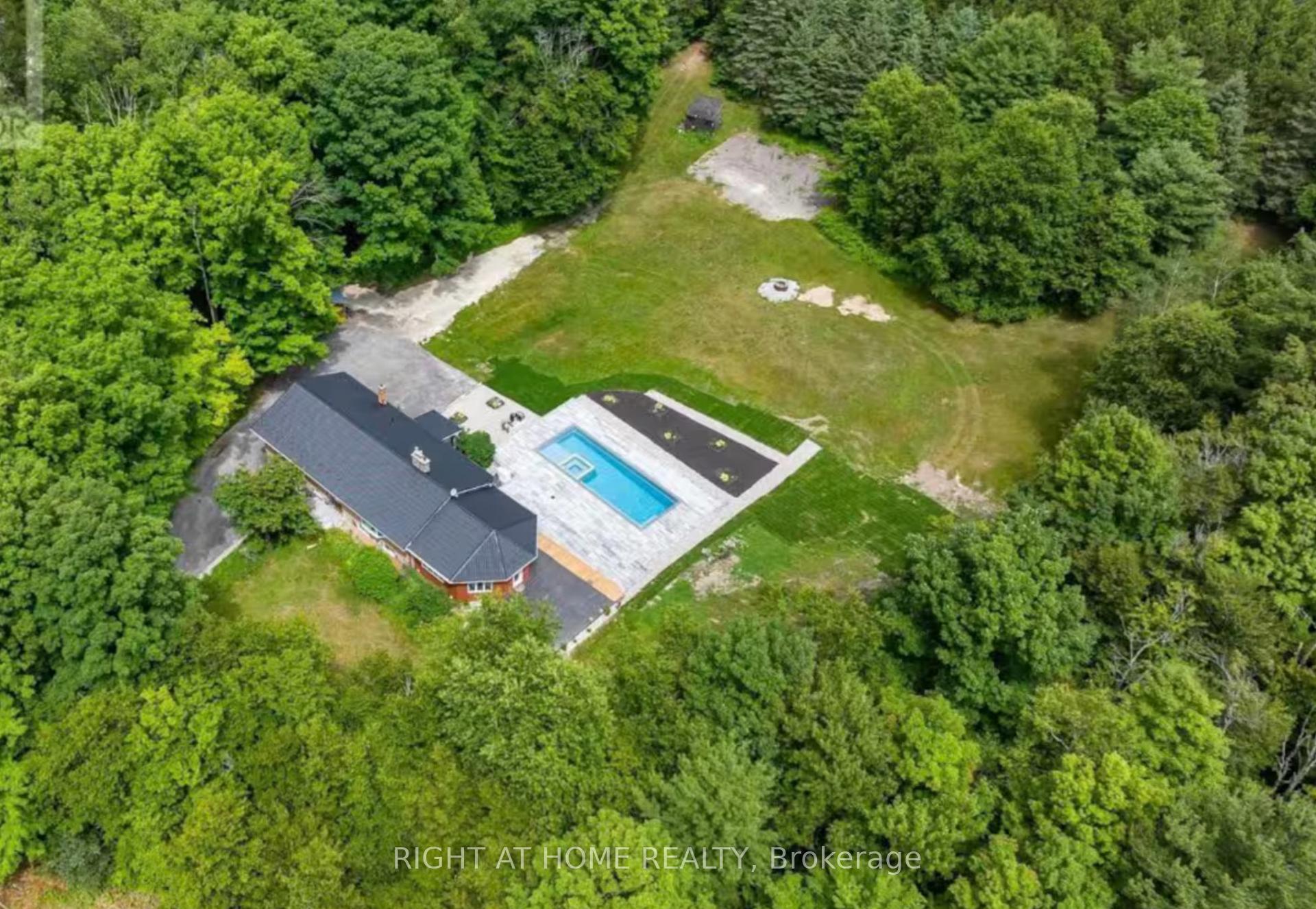 Photo 1 of 938335 Airport Road, Mulmur, Rural Mulmur — HOMEH
