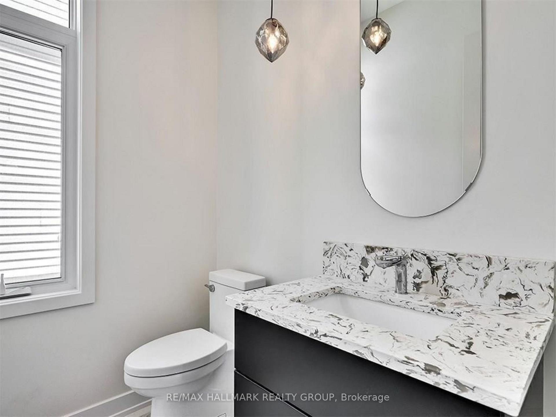Photo 10 of 37 Ivy Crescent, Ottawa, Lindenlea — HOMEH
