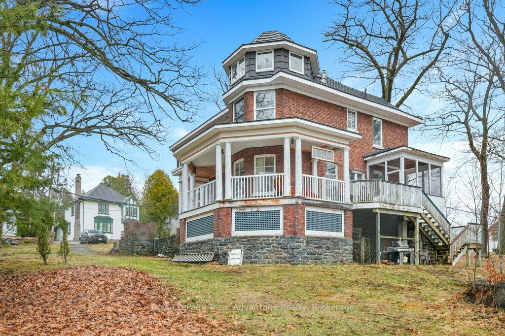 Photo 3 of 20 Belvedere Avenue, Parry Sound — HOMEH
