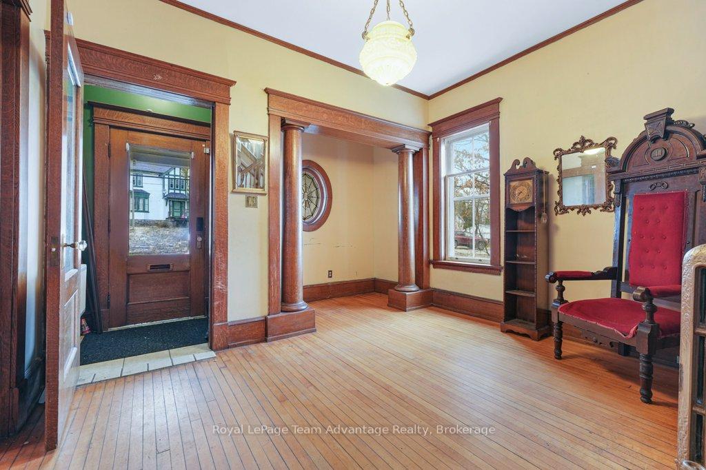 Photo 9 of 20 Belvedere Avenue, Parry Sound — HOMEH