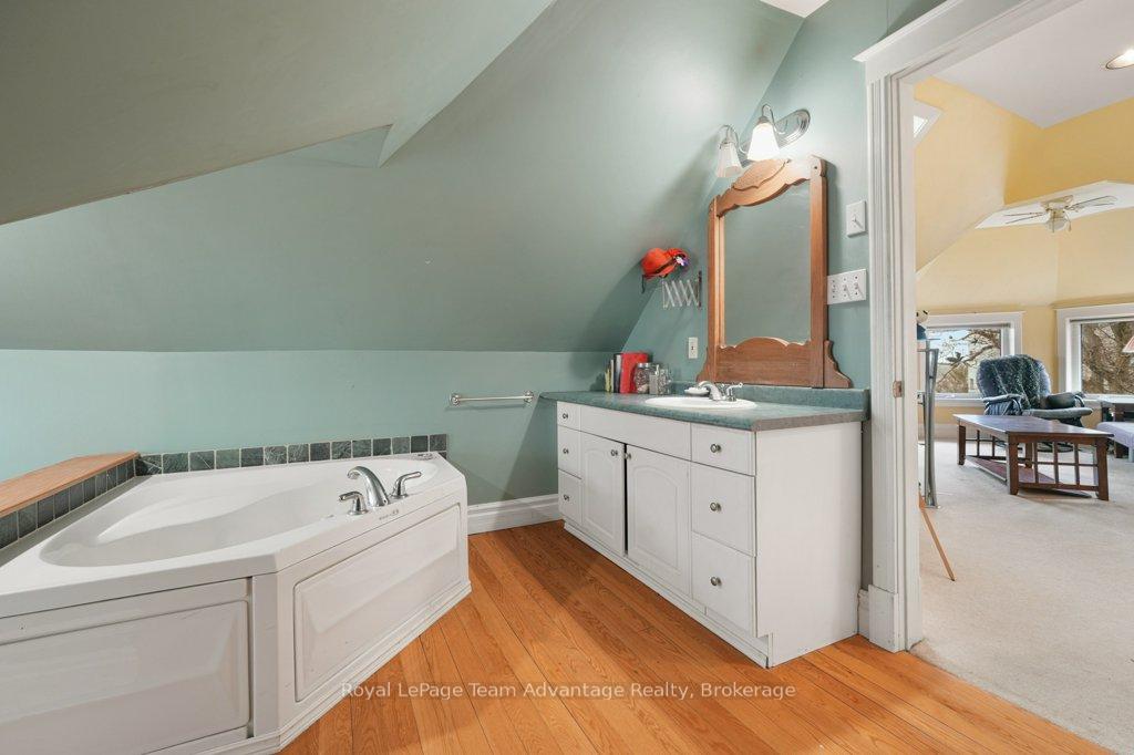 Photo 34 of 20 Belvedere Avenue, Parry Sound — HOMEH