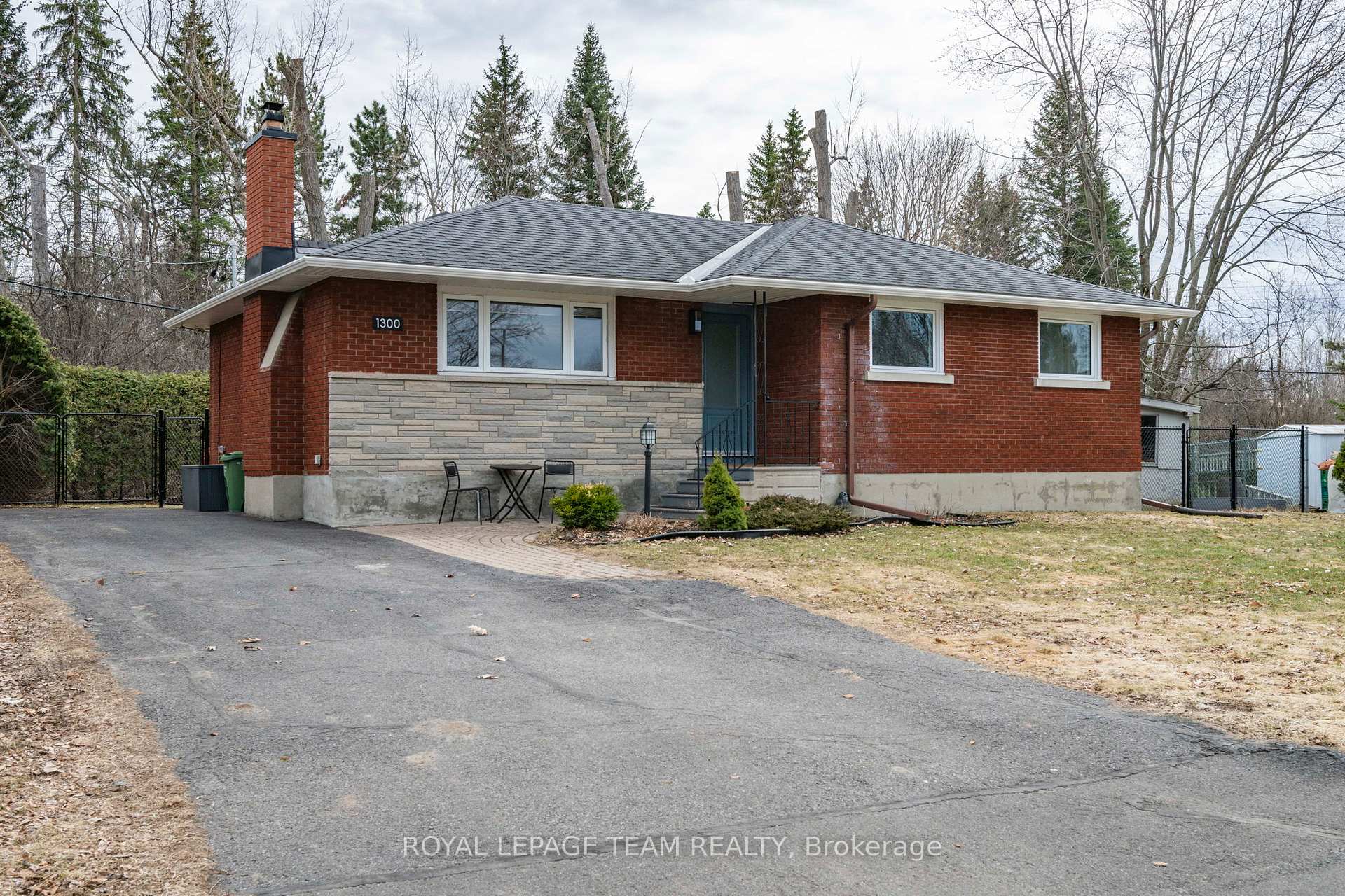 Front of 1300 Adirondack Drive