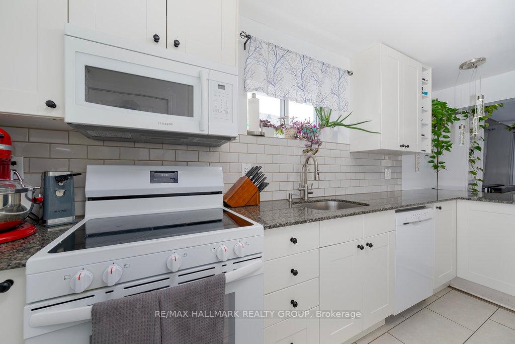 Photo 8 of 177 Glynn Avenue, Ottawa, Overbrook/Castle Heights — HOMEH
