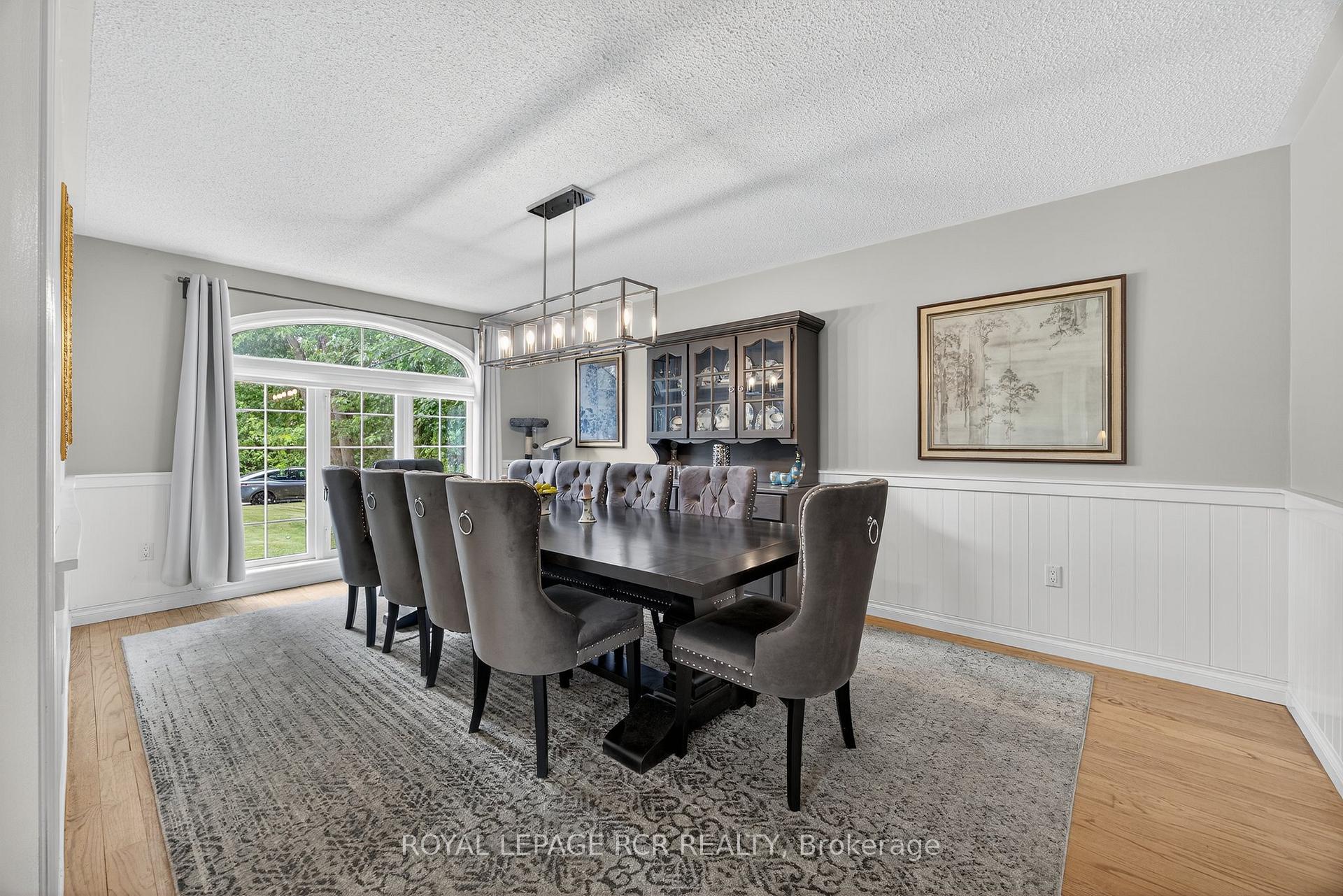 Photo 8 of 2 Dungey Crescent, New Tecumseth, Alliston — HOMEH
