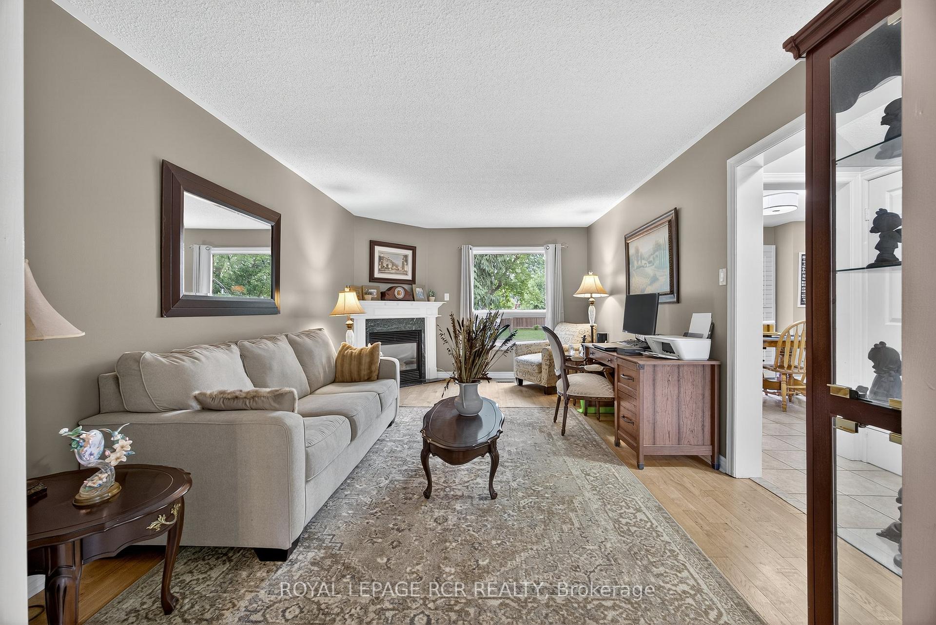 Photo 11 of 2 Dungey Crescent, New Tecumseth, Alliston — HOMEH