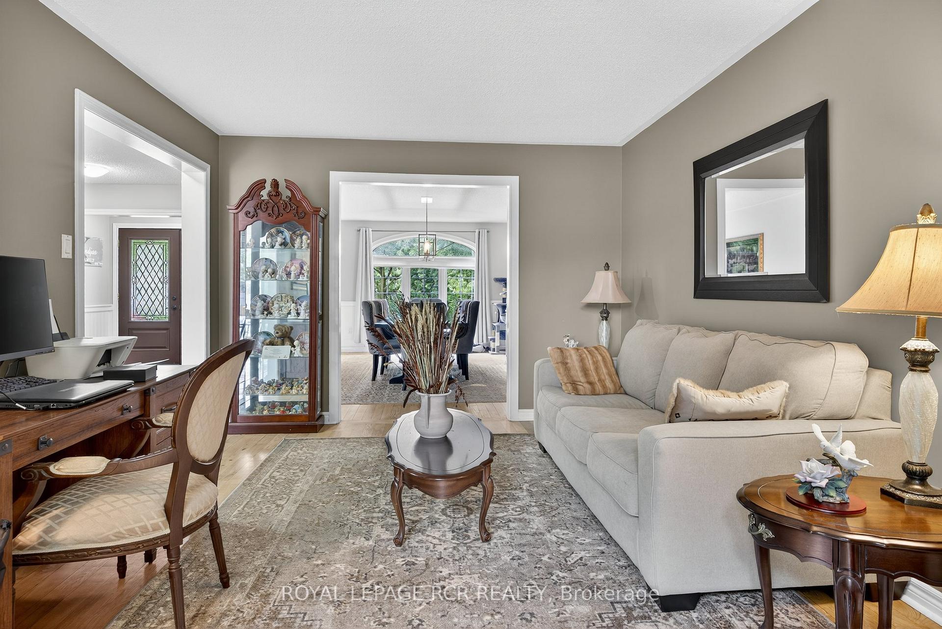 Photo 12 of 2 Dungey Crescent, New Tecumseth, Alliston — HOMEH