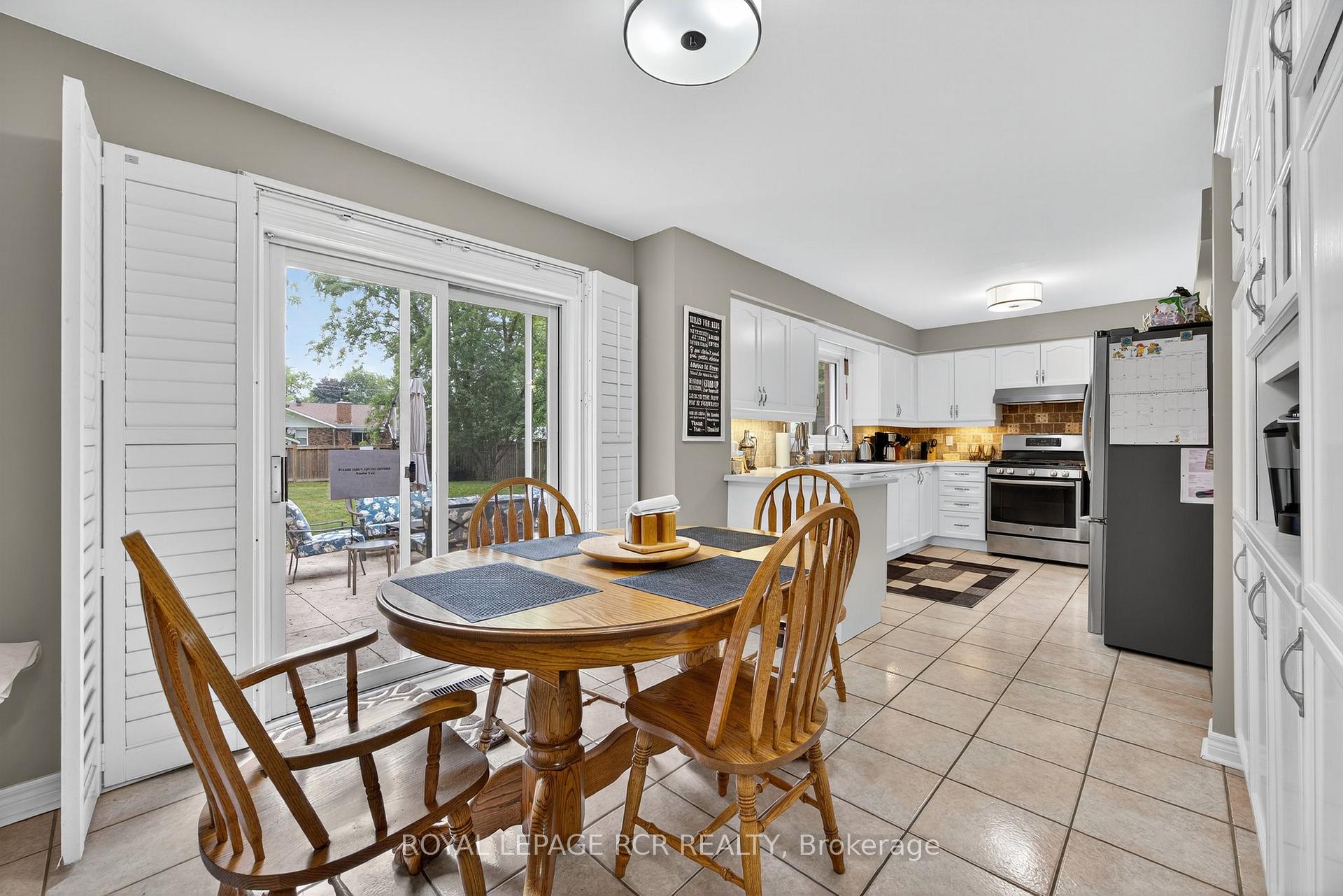 Photo 13 of 2 Dungey Crescent, New Tecumseth, Alliston — HOMEH