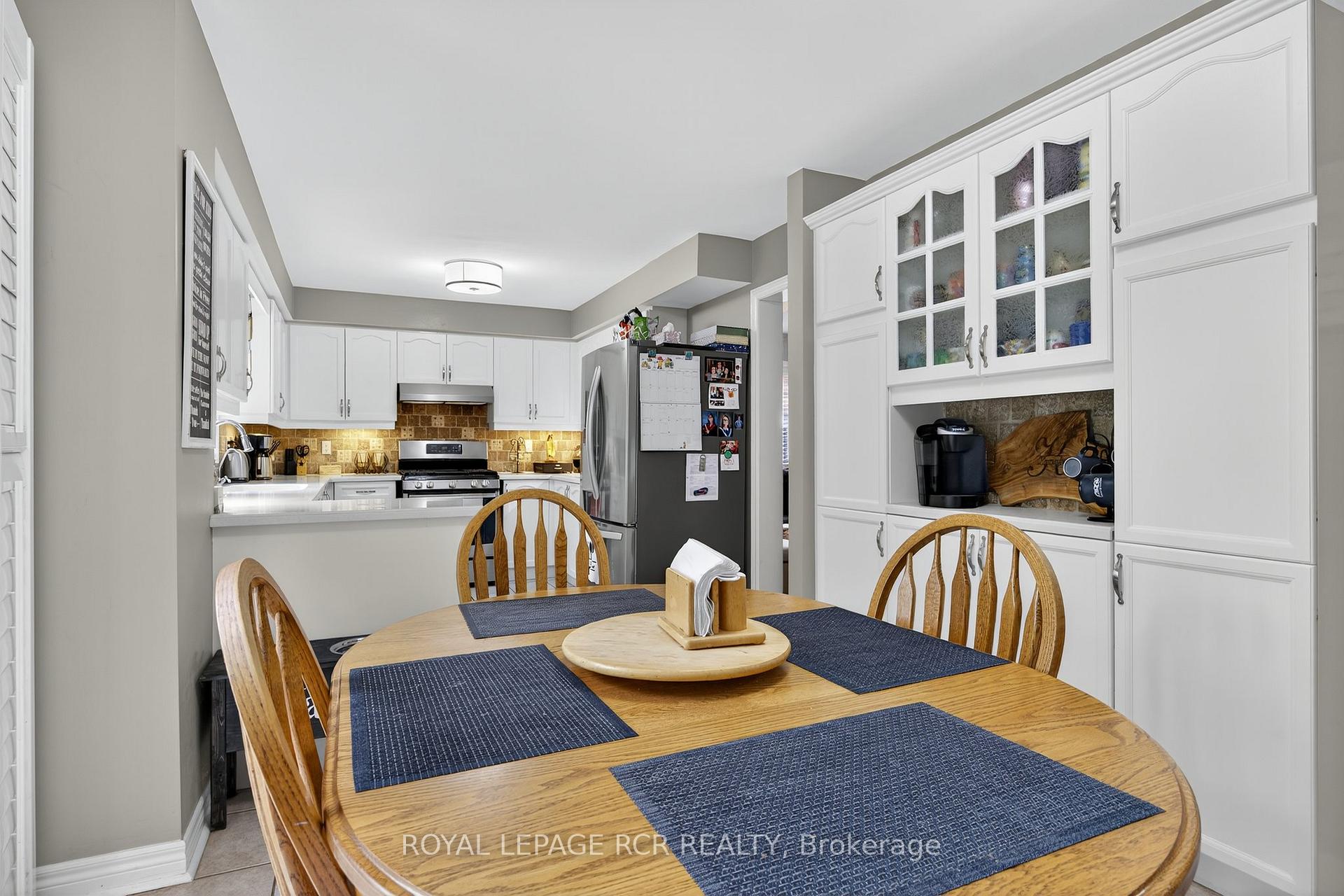 Photo 14 of 2 Dungey Crescent, New Tecumseth, Alliston — HOMEH