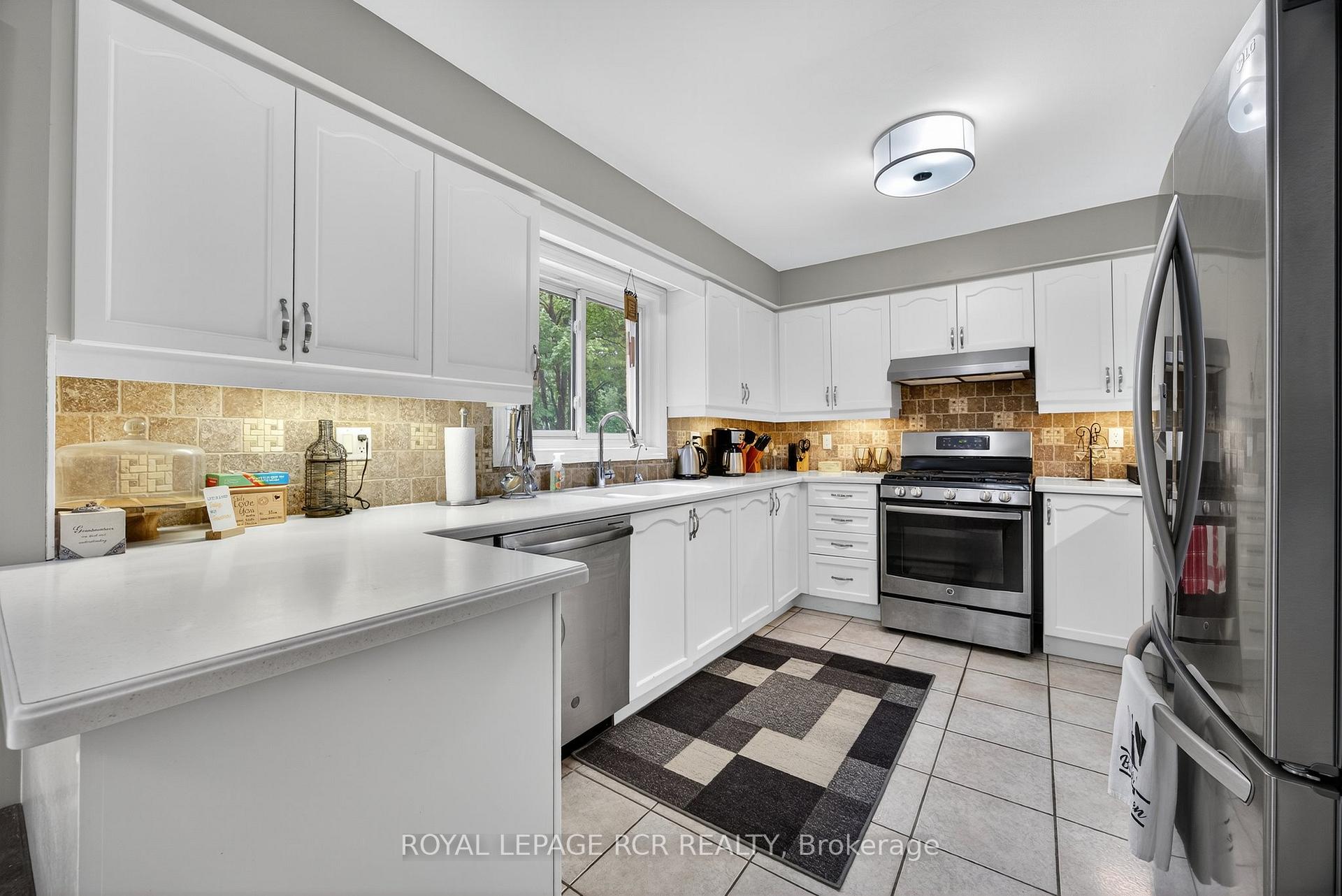Photo 16 of 2 Dungey Crescent, New Tecumseth, Alliston — HOMEH