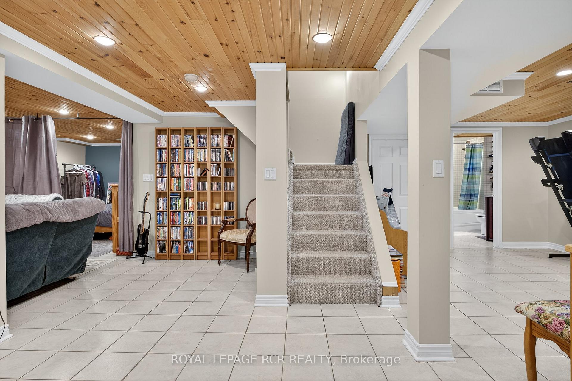 Photo 34 of 2 Dungey Crescent, New Tecumseth, Alliston — HOMEH