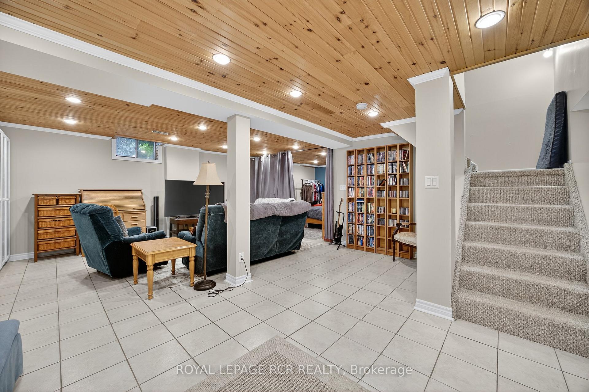 Photo 35 of 2 Dungey Crescent, New Tecumseth, Alliston — HOMEH