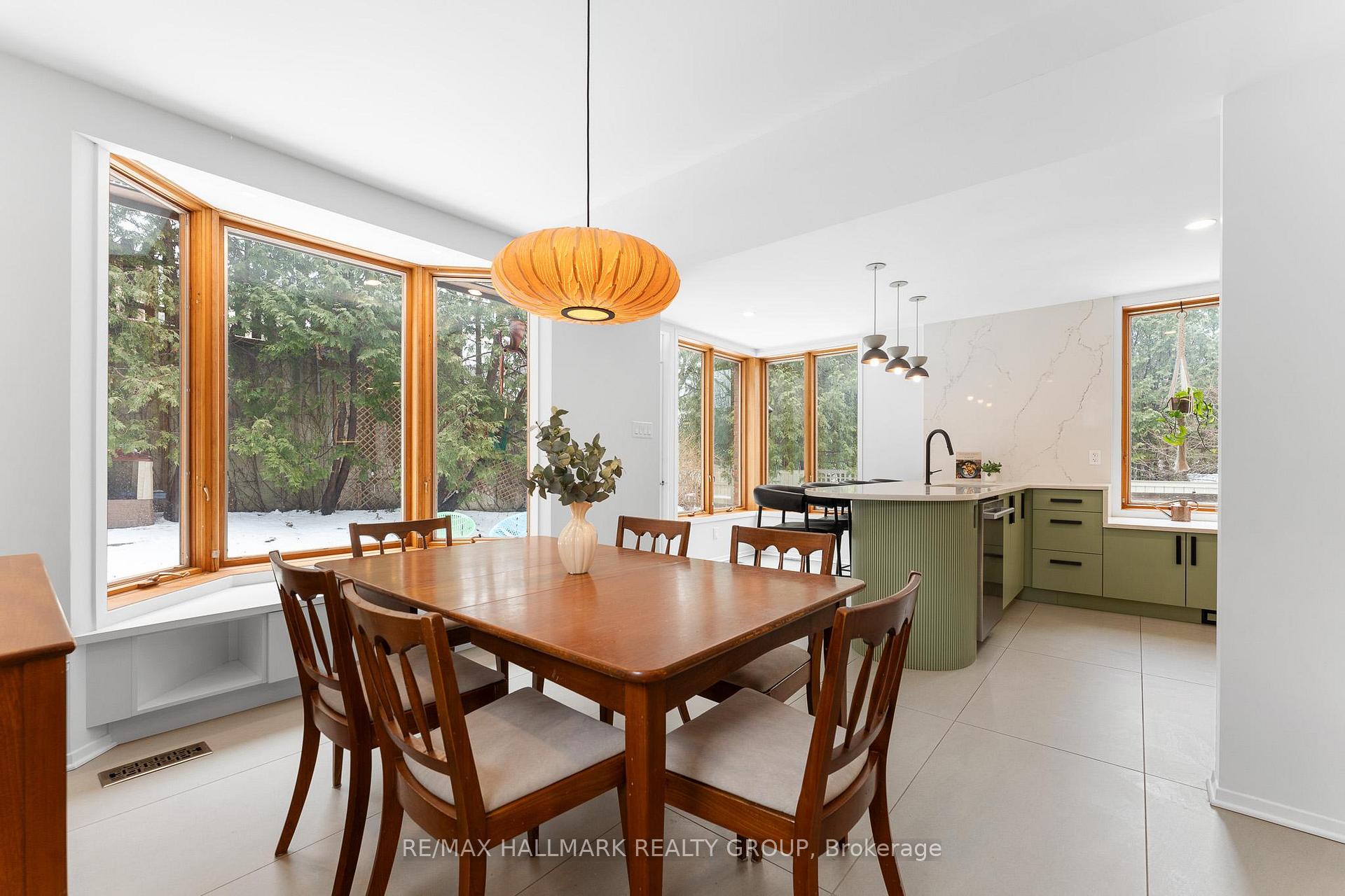 Photo 11 of 130 Noel Street, Ottawa, Lindenlea — HOMEH