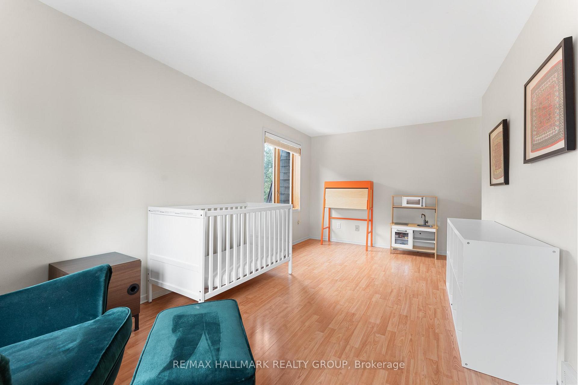 Photo 25 of 130 Noel Street, Ottawa, Lindenlea — HOMEH
