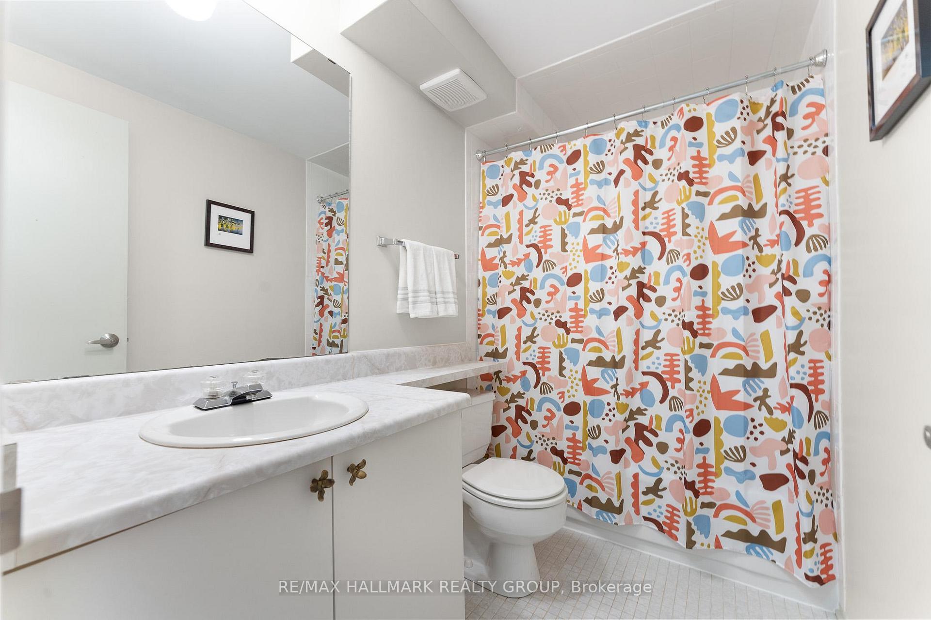 Photo 26 of 130 Noel Street, Ottawa, Lindenlea — HOMEH