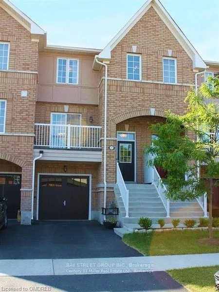 Front of 2321 Saddlecreek Crescent