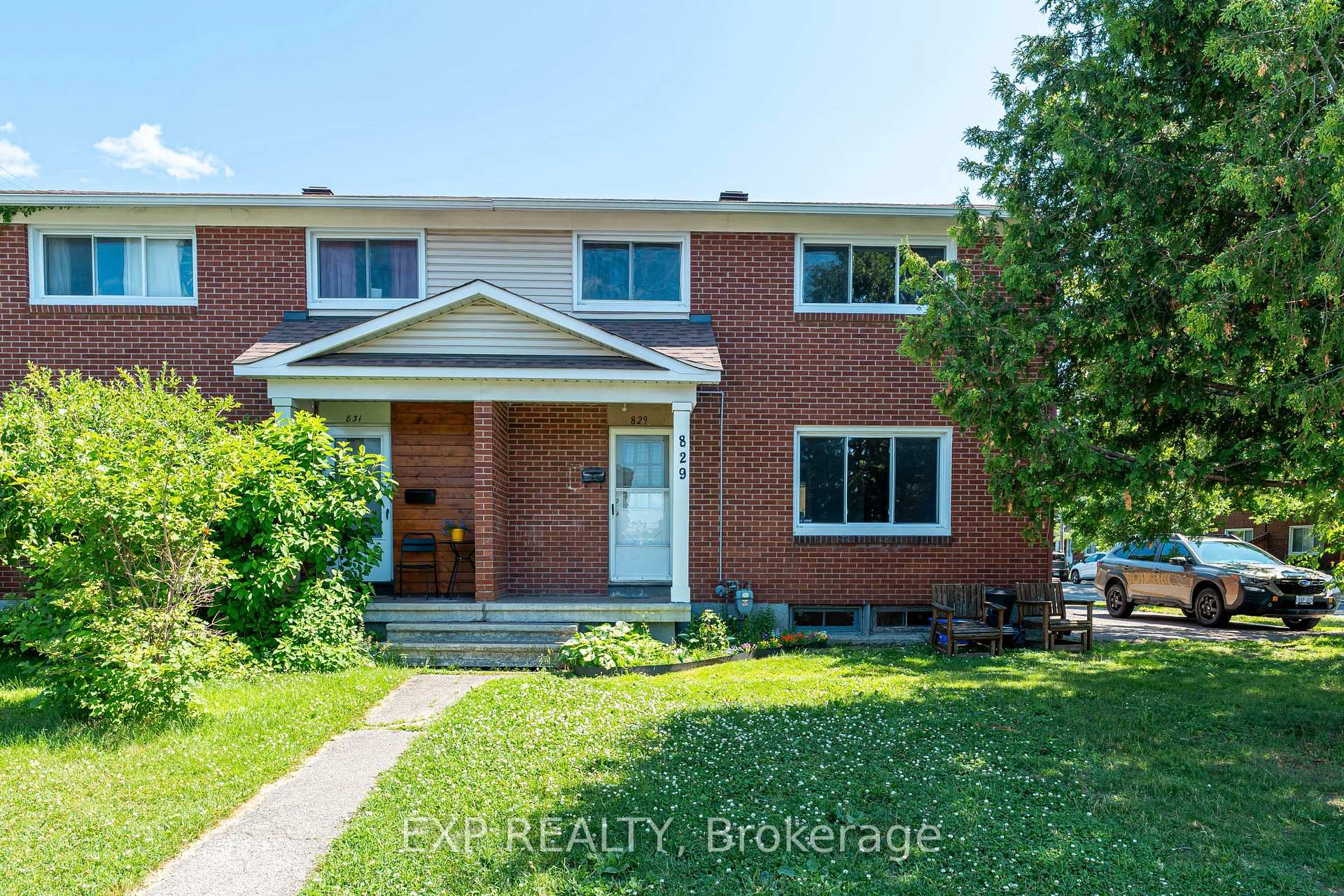 Photo 1 of 829 Borthwick Avenue, Ottawa, Castle Heights/Rideau High — HOMEH