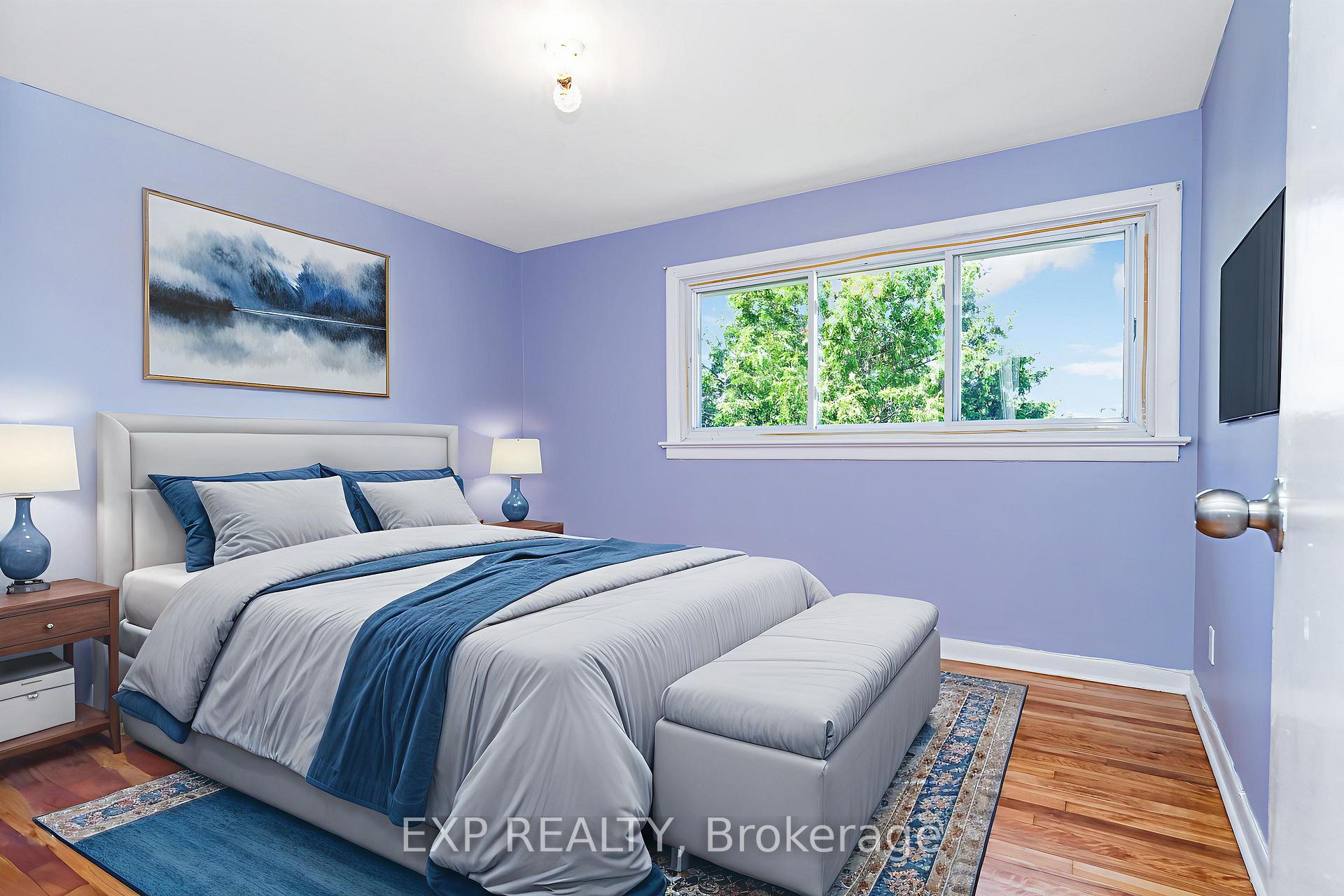 Photo 11 of 829 Borthwick Avenue, Ottawa, Castle Heights/Rideau High — HOMEH