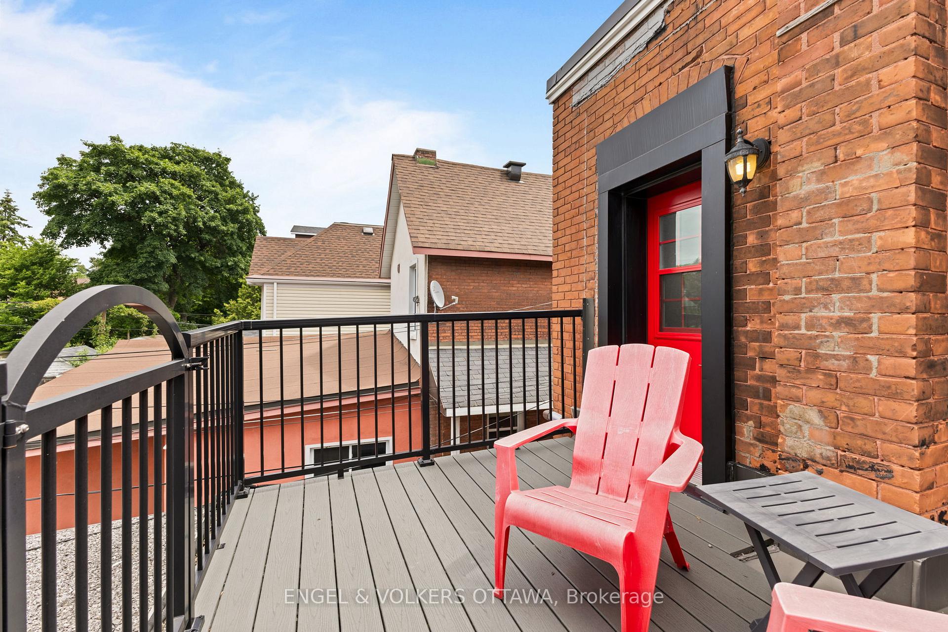 Photo 16 of 667 Gilmour Street, Ottawa, Ottawa Centre — HOMEH