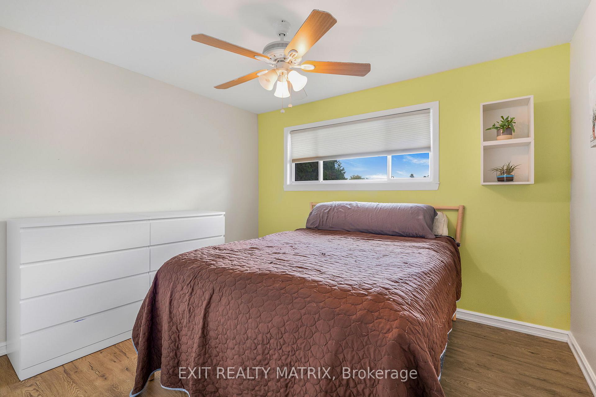 Photo 18 of 94 Peel Street E, North Glengarry, Alexandria — HOMEH