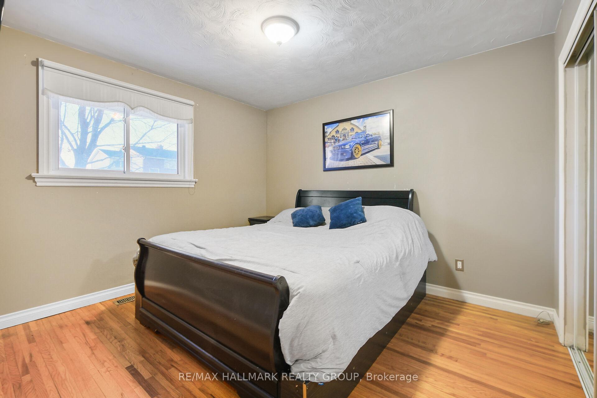 Photo 9 of 2286 Elmira Drive, Ottawa, Parkway Park — HOMEH