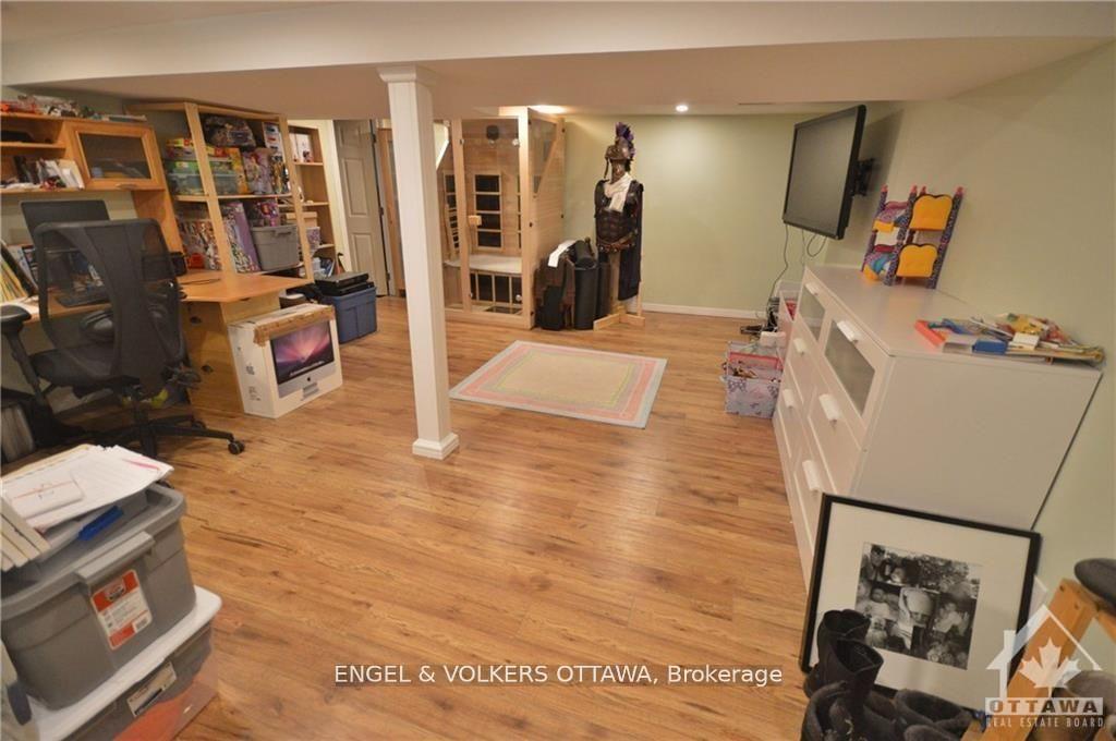 Photo 16 of 57 Ivy Street, Ottawa, Lindenlea — HOMEH