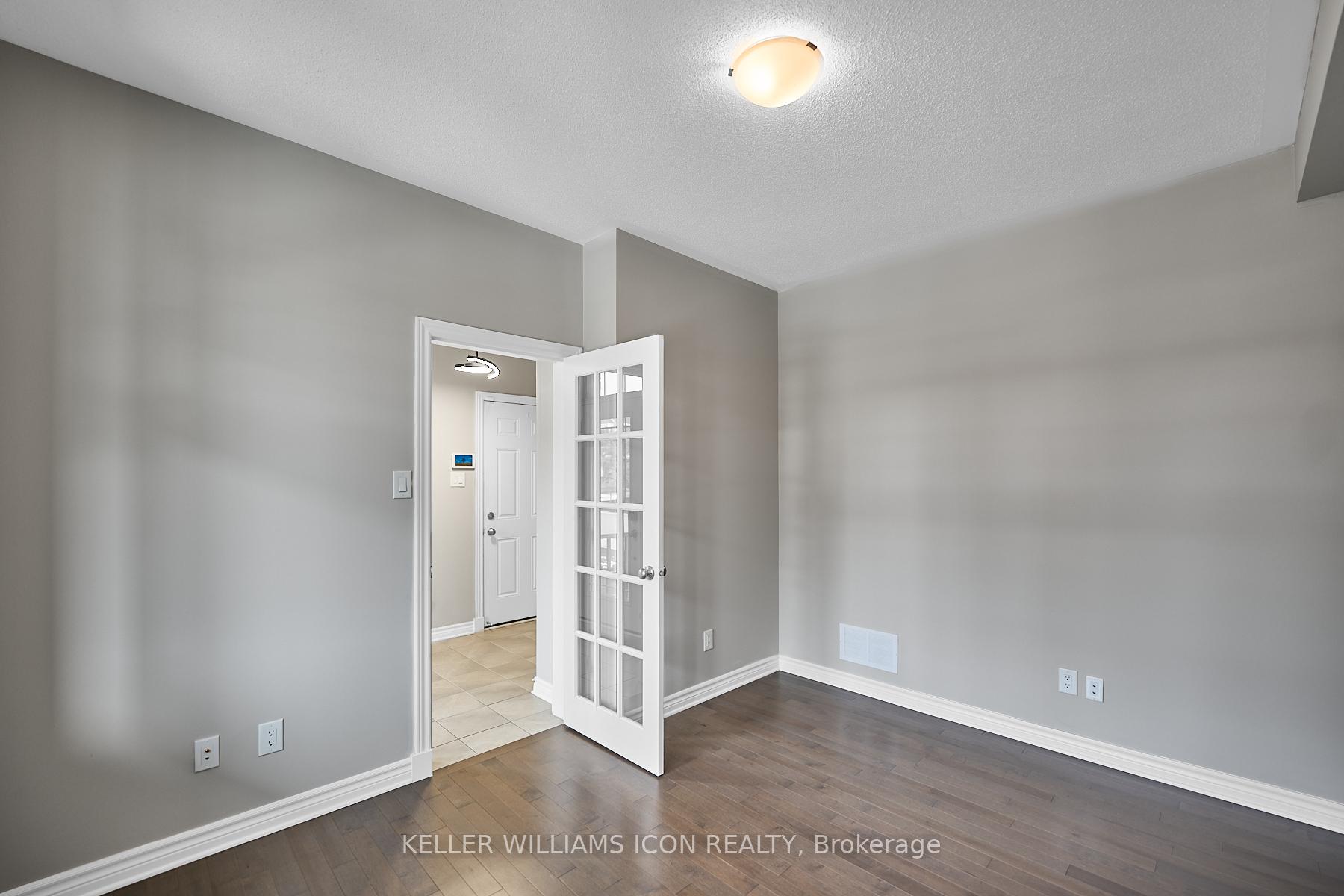Photo 6 of 830 Contour Street, Ottawa, Mer Bleue/Bradley Estates/Anderson Park — HOMEH