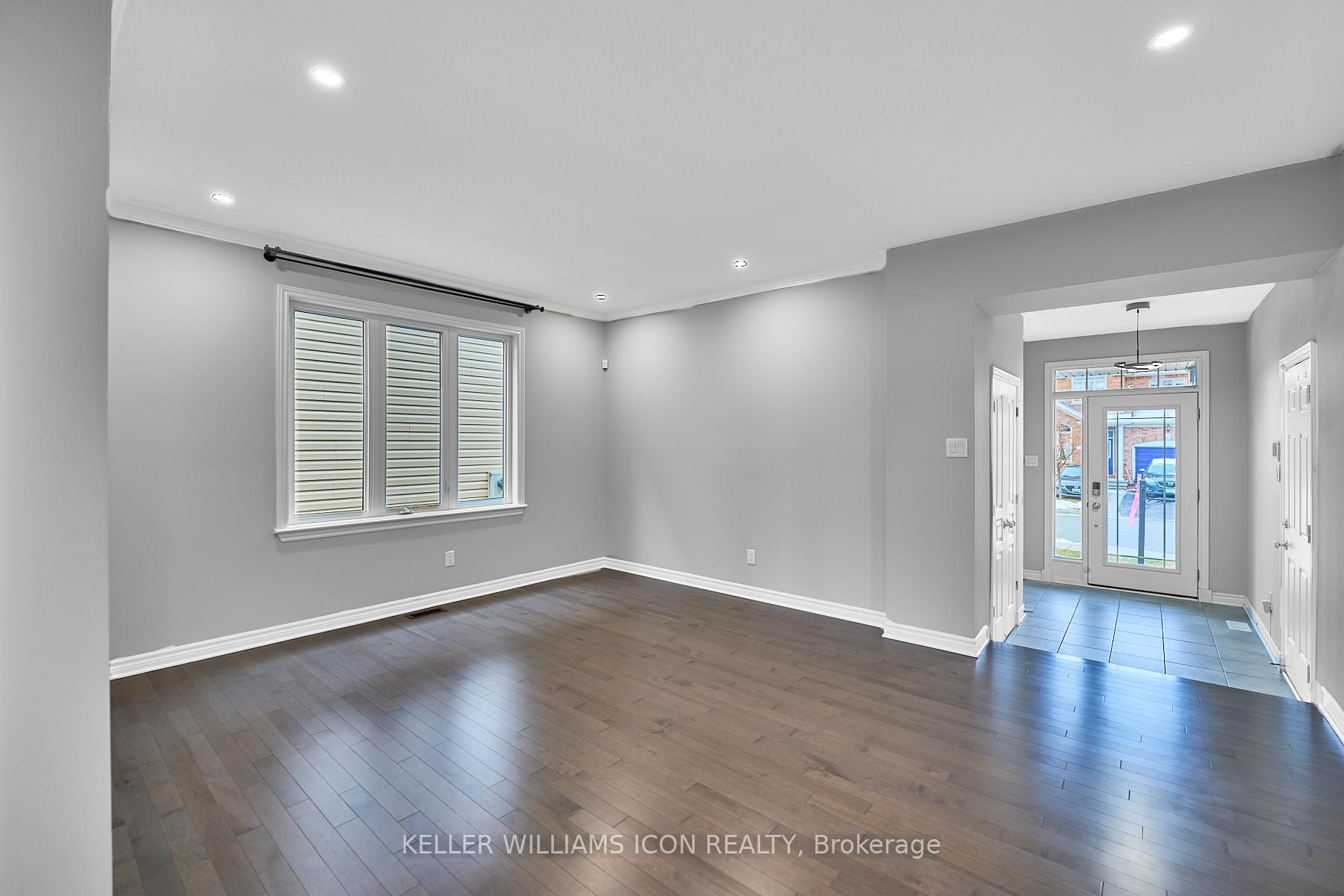 Photo 8 of 830 Contour Street, Ottawa, Mer Bleue/Bradley Estates/Anderson Park — HOMEH