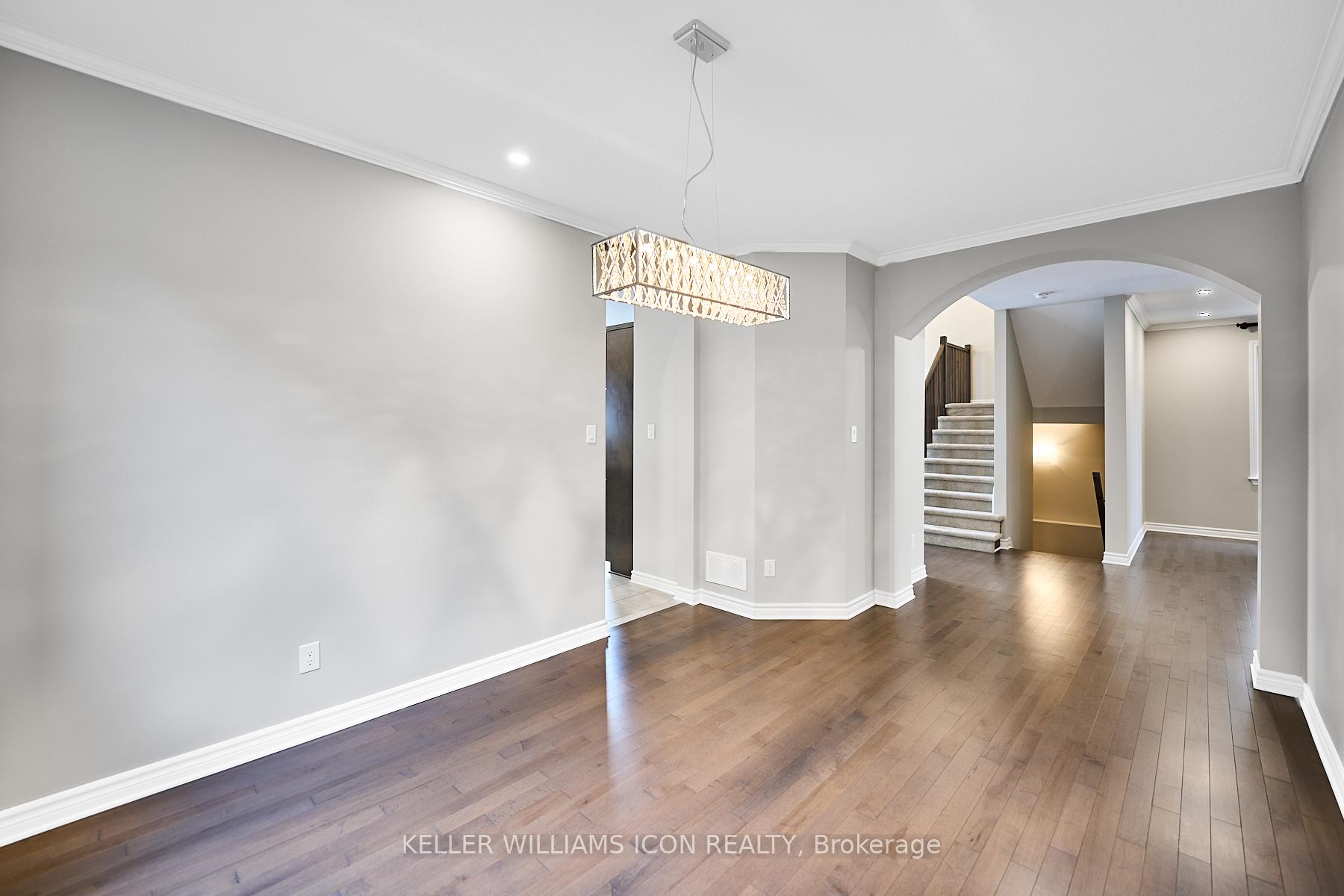 Photo 11 of 830 Contour Street, Ottawa, Mer Bleue/Bradley Estates/Anderson Park — HOMEH