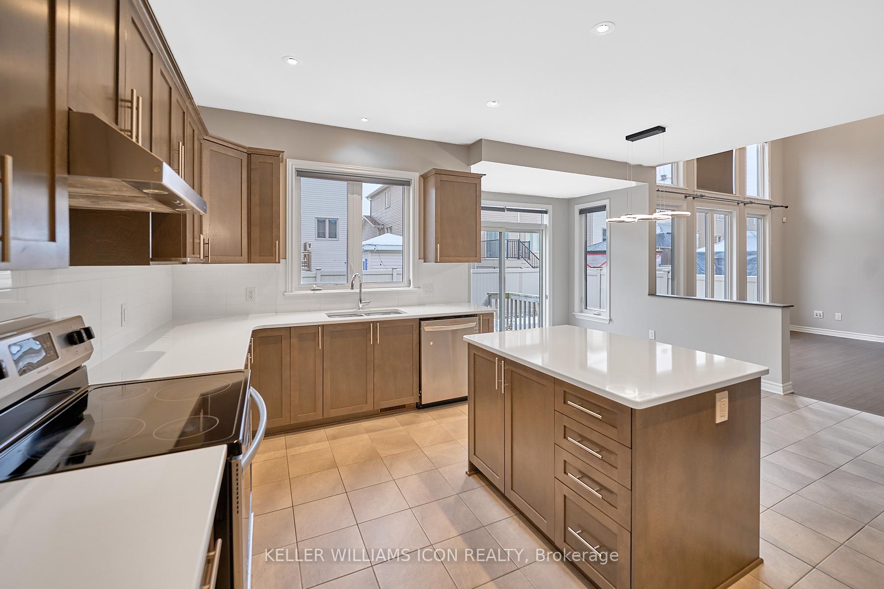 Photo 24 of 830 Contour Street, Ottawa, Mer Bleue/Bradley Estates/Anderson Park — HOMEH