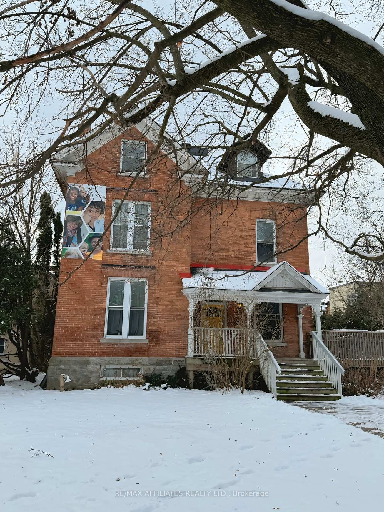 Photo 1 of 255 Mackay Street, Ottawa, New Edinburgh — HOMEH