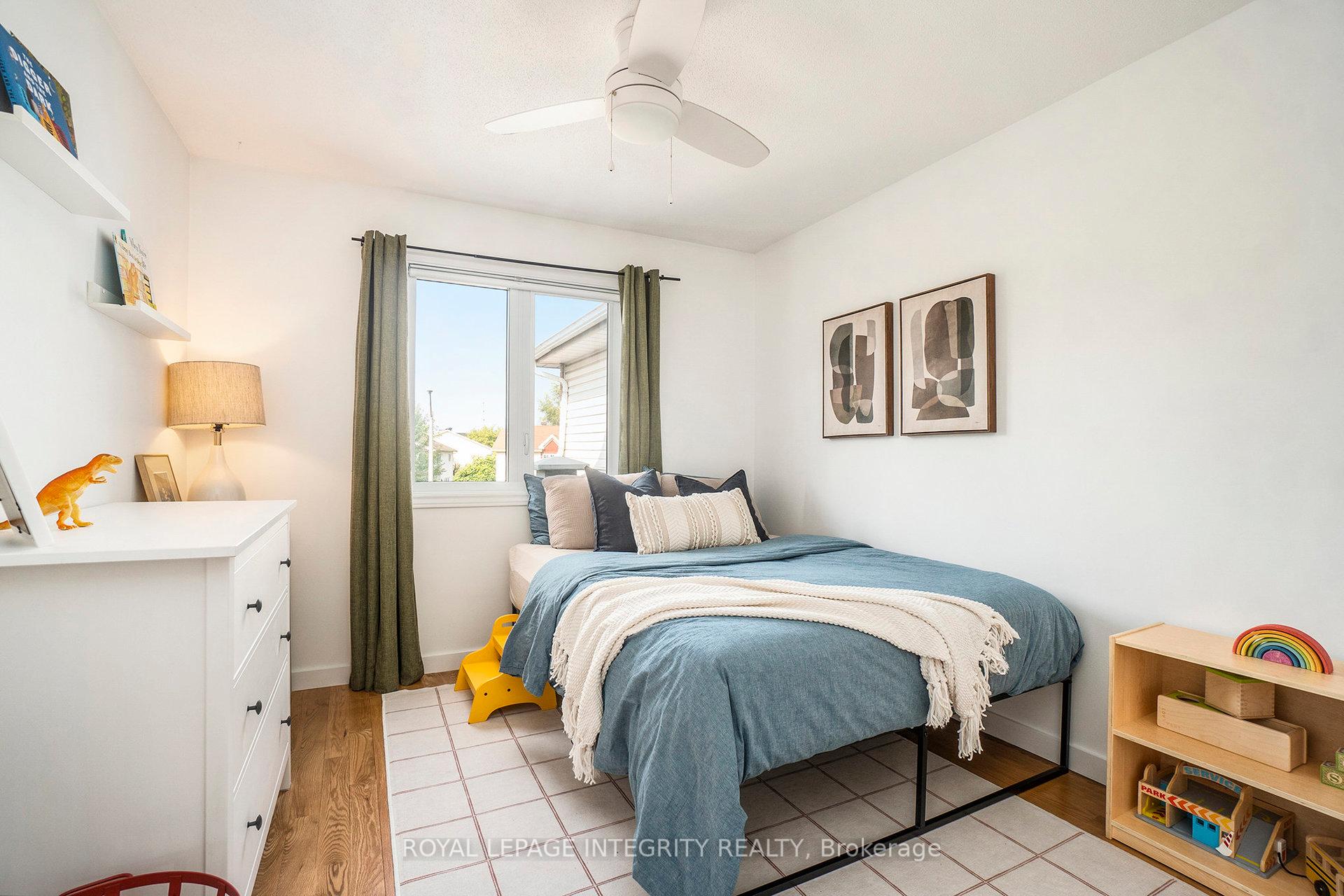 Photo 3 of 173 College Circle, Ottawa, Castle Heights/Rideau High — HOMEH