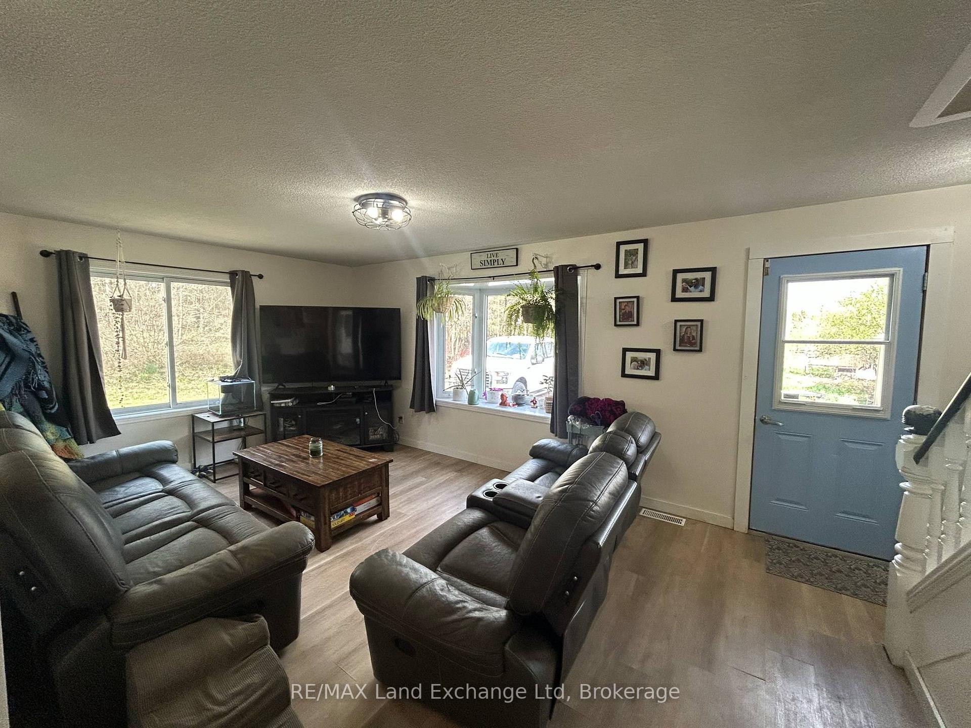 Photo 7 of 86194 Beecroft Line, North Huron, East Wawanosh — HOMEH