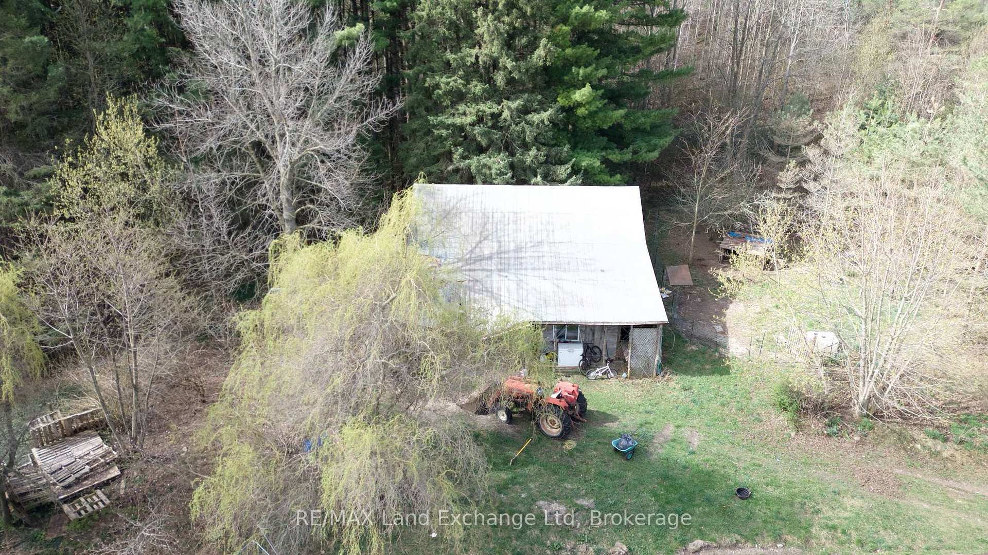 Photo 24 of 86194 Beecroft Line, North Huron, East Wawanosh — HOMEH