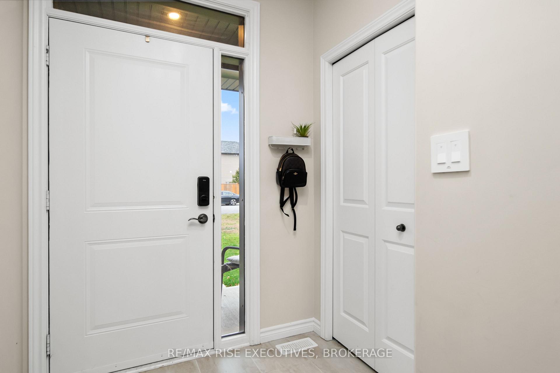 Photo 4 of 1415 Monarch Drive, Kingston, City Northwest — HOMEH