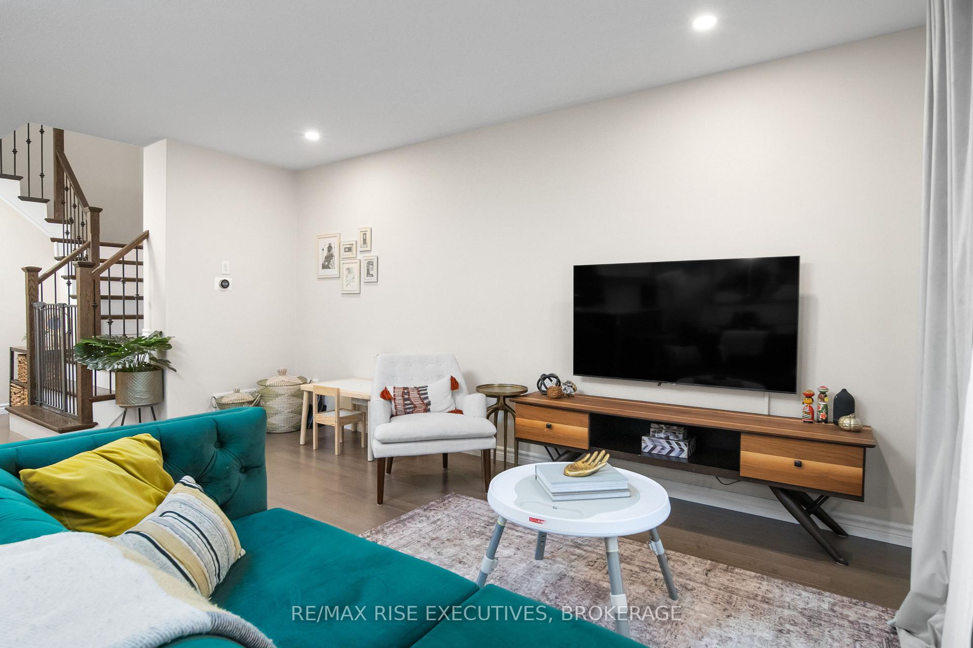 Photo 11 of 1415 Monarch Drive, Kingston, City Northwest — HOMEH