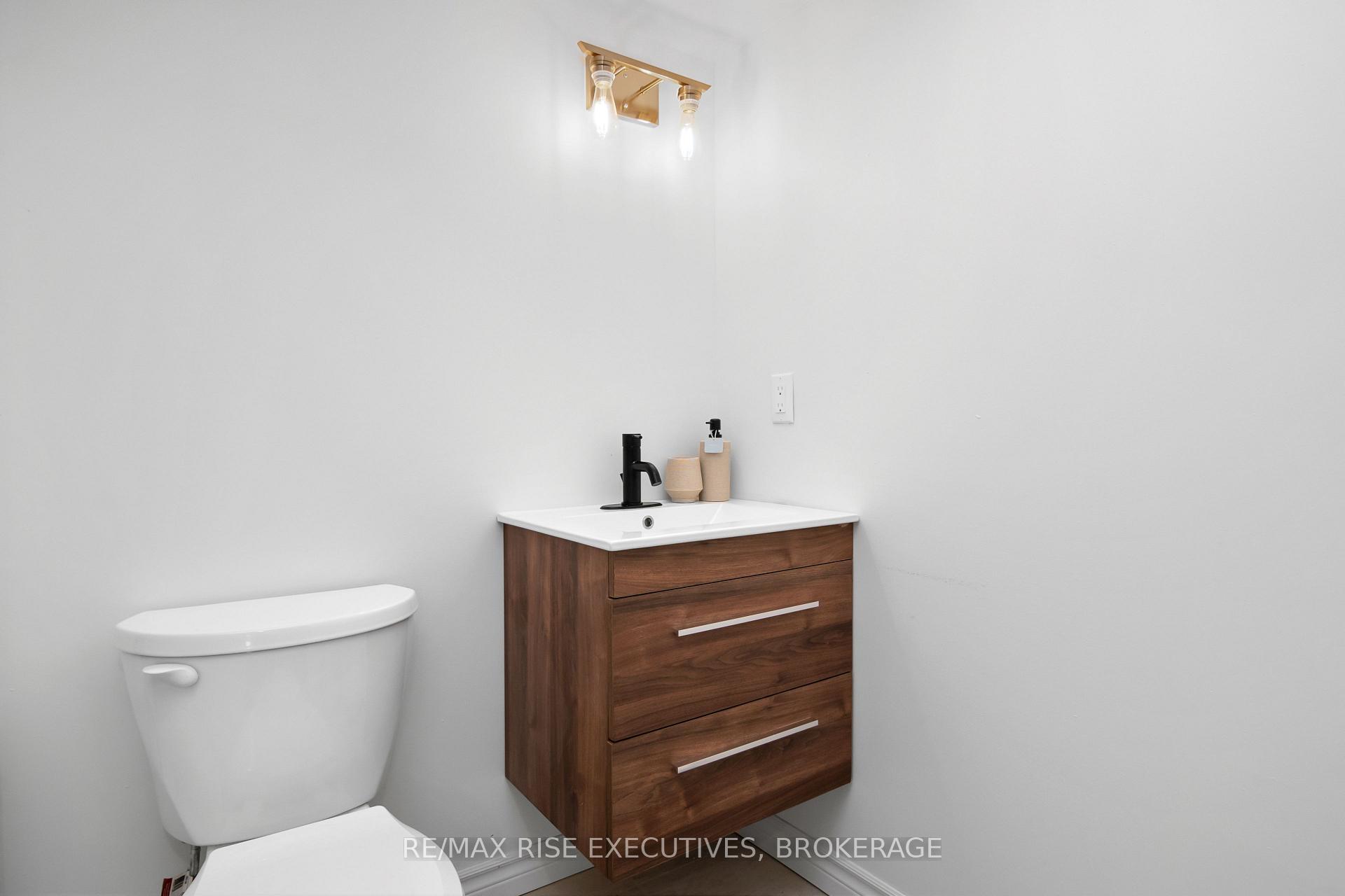 Photo 34 of 1415 Monarch Drive, Kingston, City Northwest — HOMEH